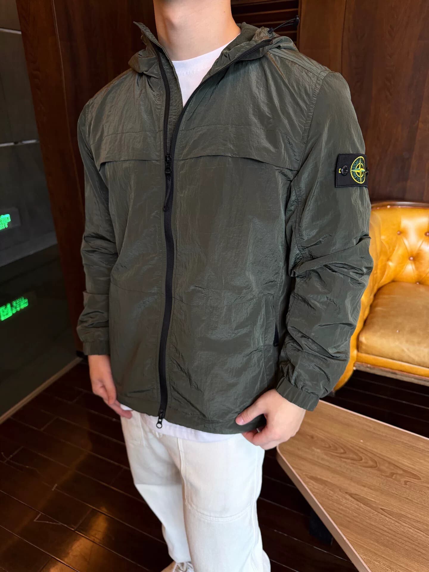 Stone Island/Функциональная куртка Stone Island с капюшоном на молнии