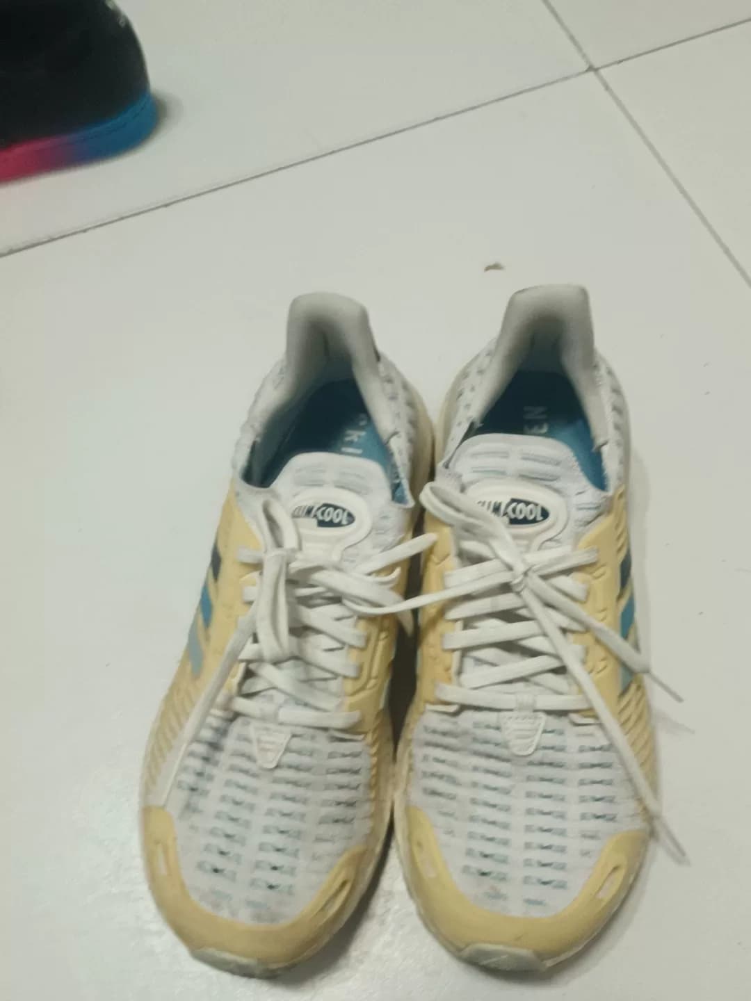 Кроссовки Adidas UltraBoost CC DNA, бело-синяя цветовая гамма, 4
