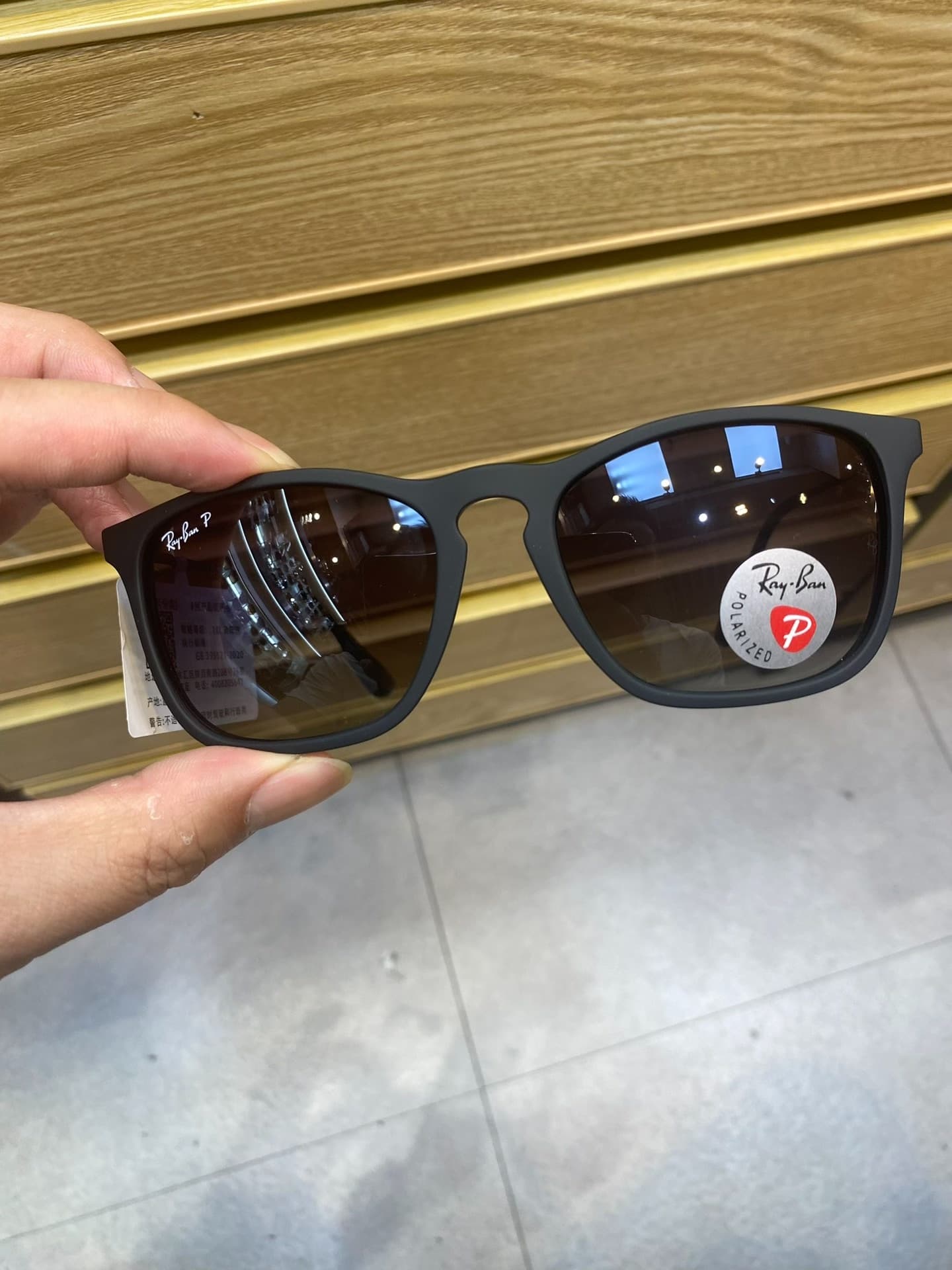 #Солнцезащитные очки Ray-Ban counter clearance (RayBan) Поляризованные солнцезащитные очки с защитой от ультрафиолета и бликов