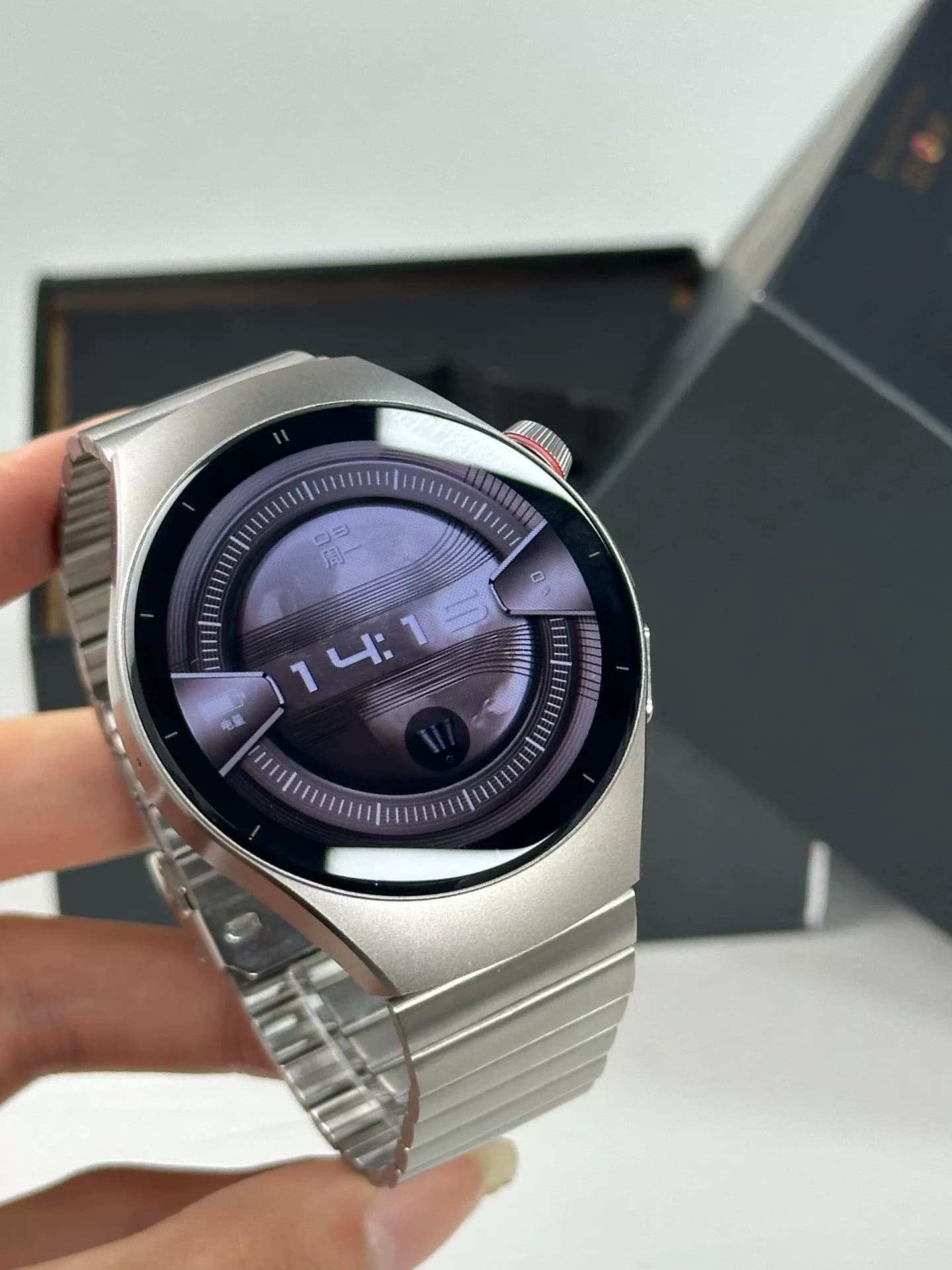 Версия верхней конфигурации Watch5 Titanium air Silver с высокой частотой 60 Гц, полная щетка 46 мм