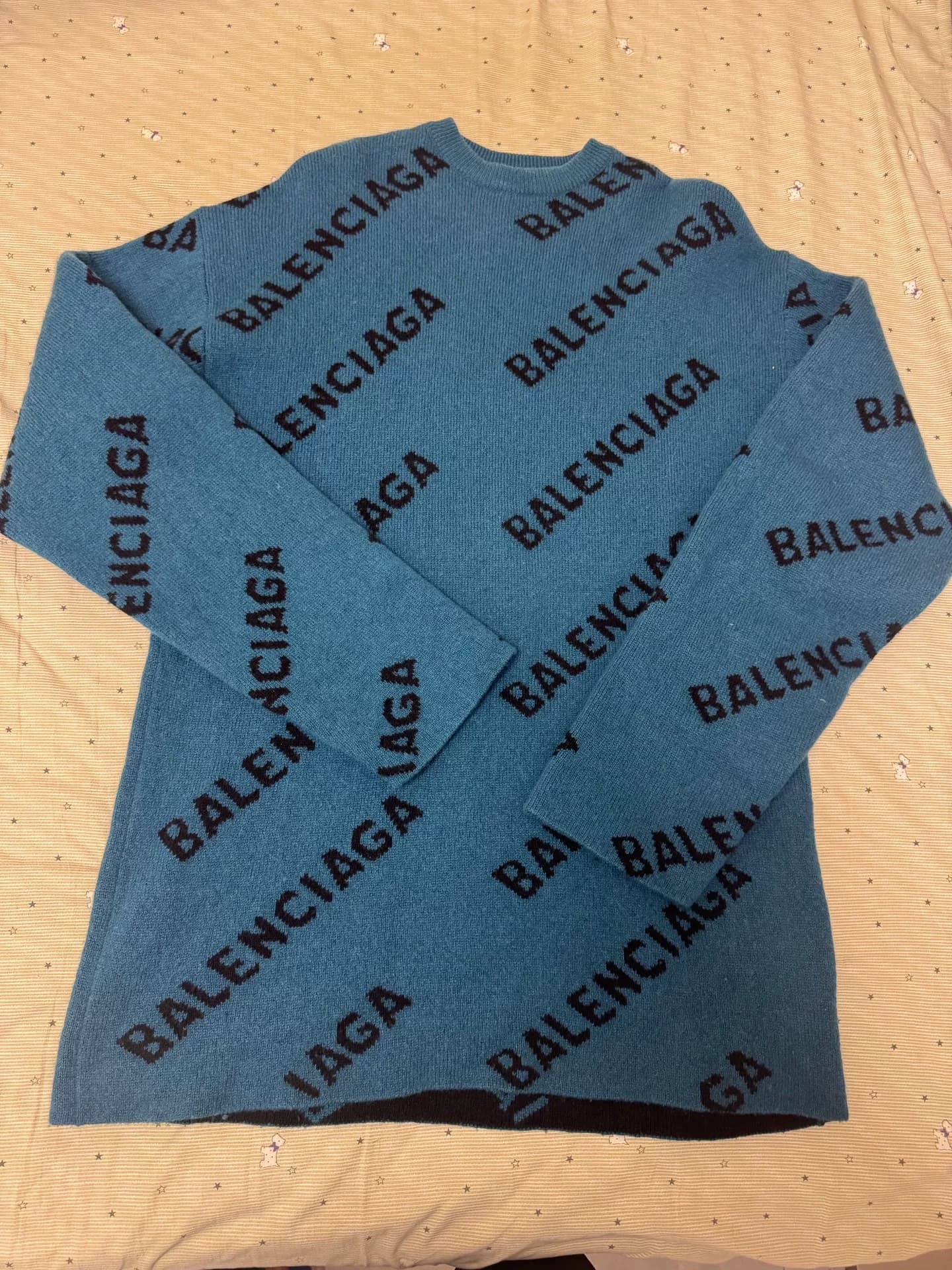 свитер Balenciaga, размер S, сделано в Италии, натуральная кожа~
