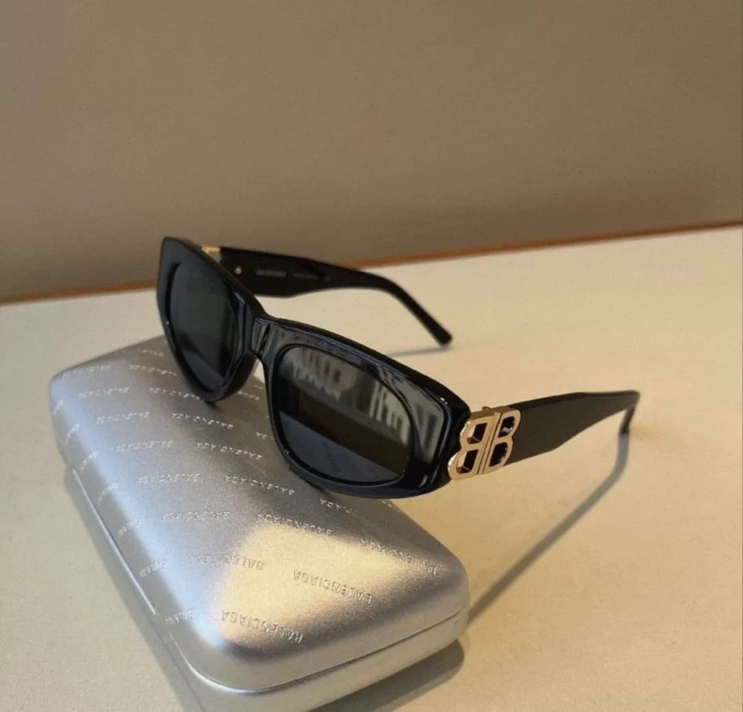 Совершенно новые солнцезащитные очки Balenciaga Balenciaga BB0095 "Кошачий глаз", черная доска