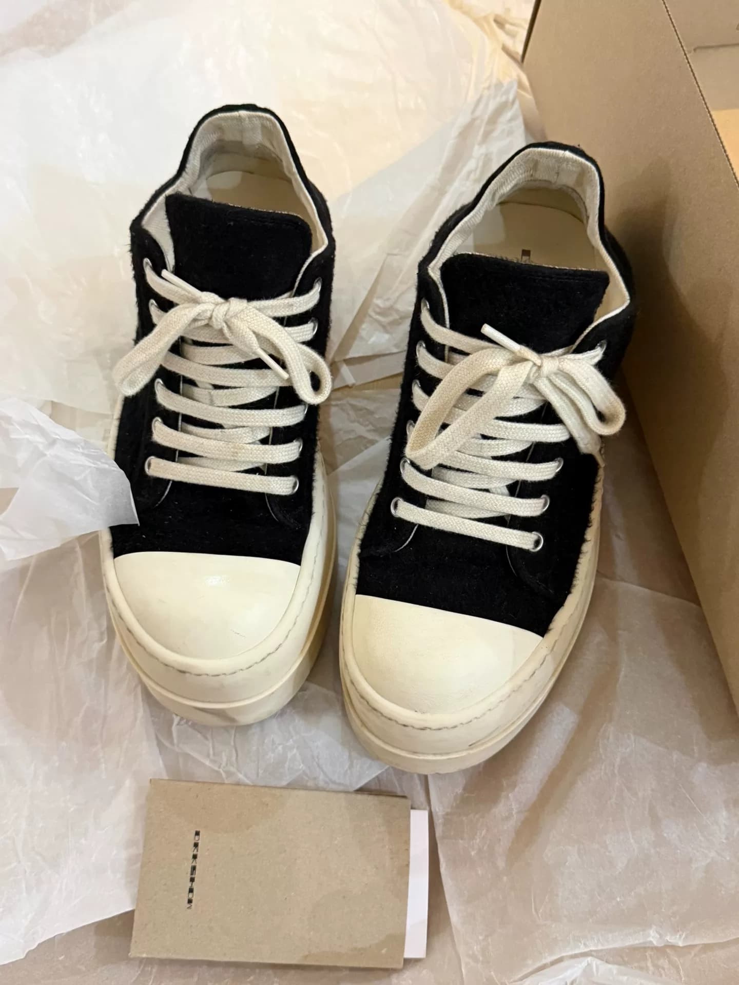 Большие кеды converse DRKSHDW с круглым носком и шнуровкой от Rick Owens на толстой подошве