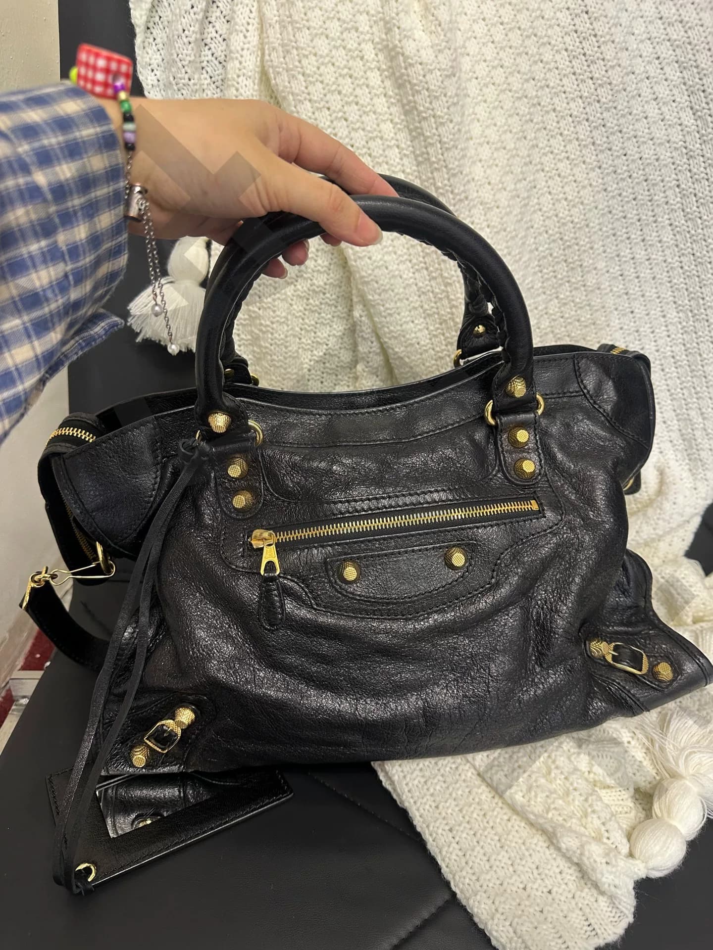 Balenciaga Мотоциклетная сумка Balenciaga Black Gold средней длины по низу 38