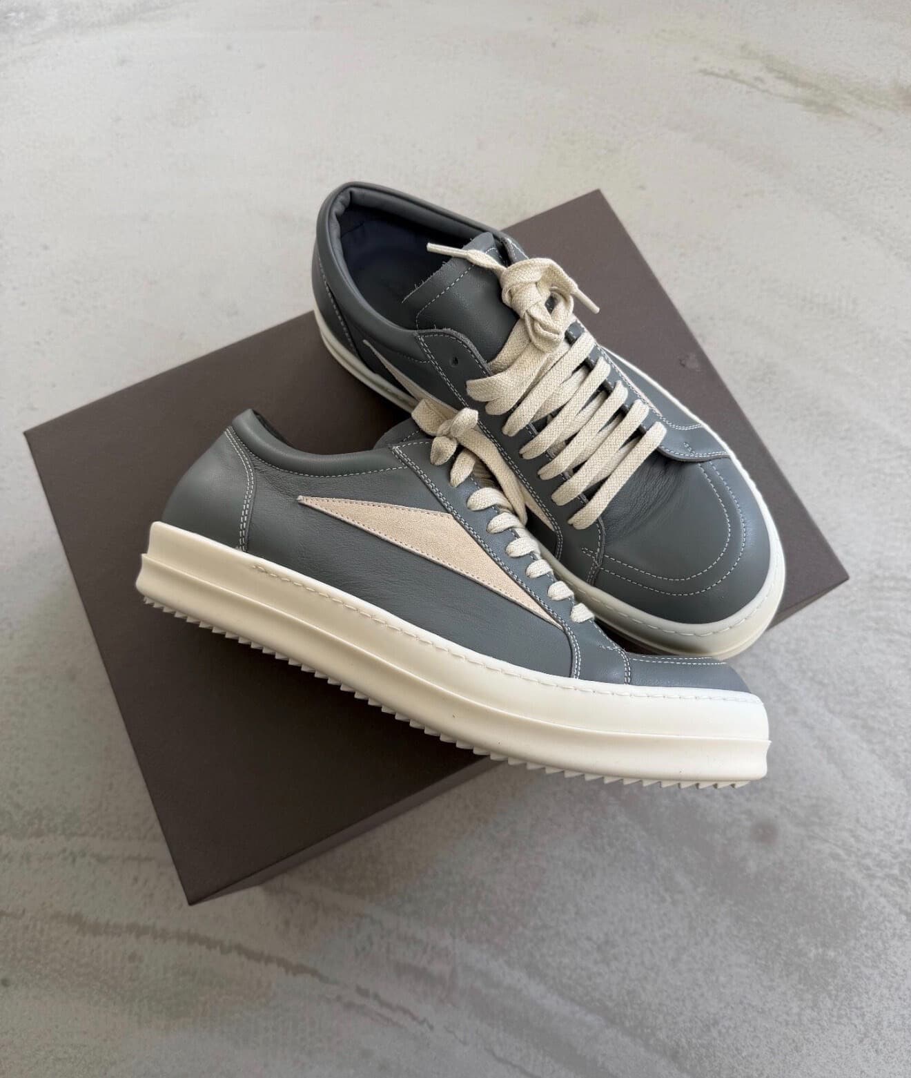 Обратите внимание на фургоны Рика Оуэнса, нарушающие авторские права на обувь vans