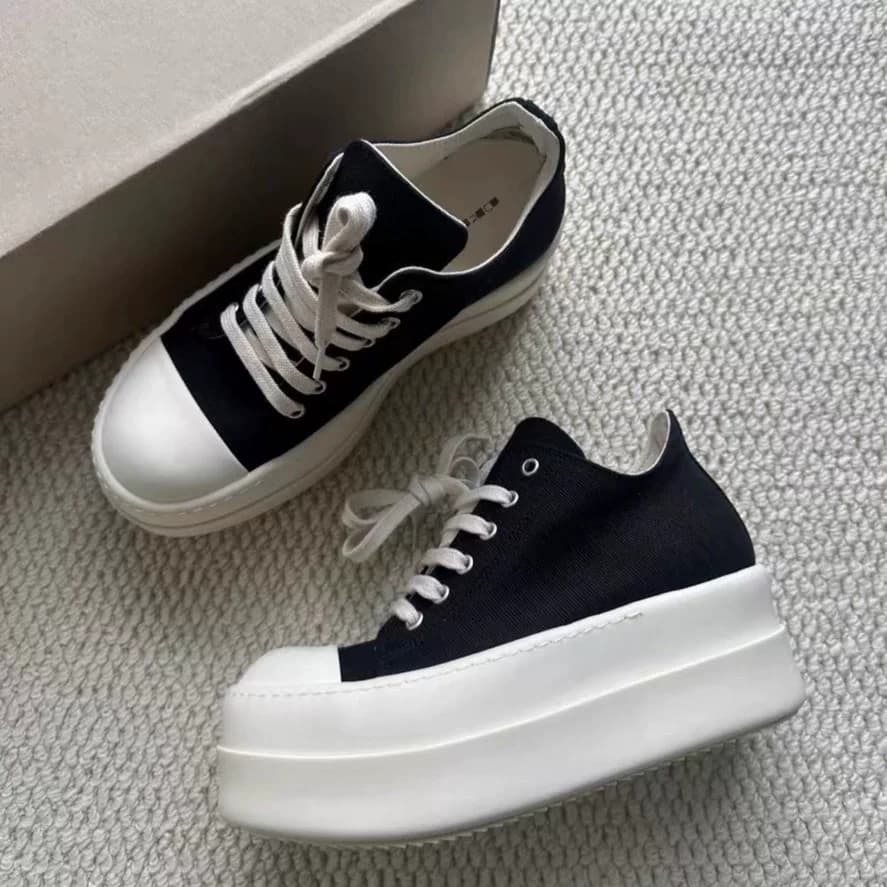 Обратите внимание на туфли на платформе Rick Owens