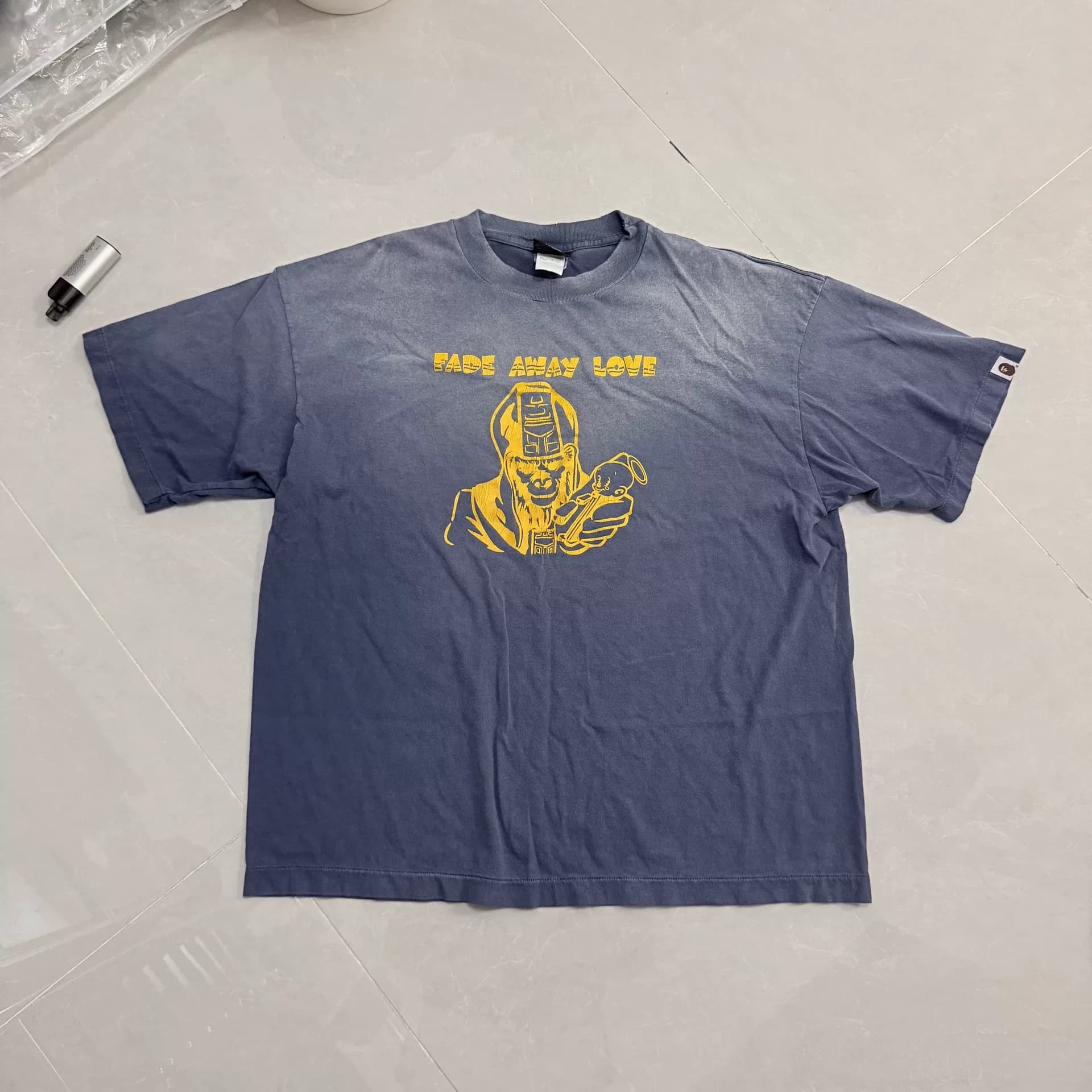 Кобрендинг Bape Saint Michael - выстиранный и поношенный темно-синий легион