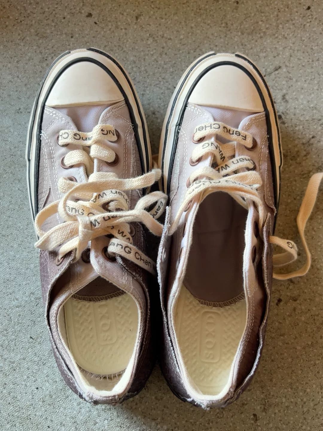 Парусиновые туфли Converse x Feng Chen Wang под общим брендом