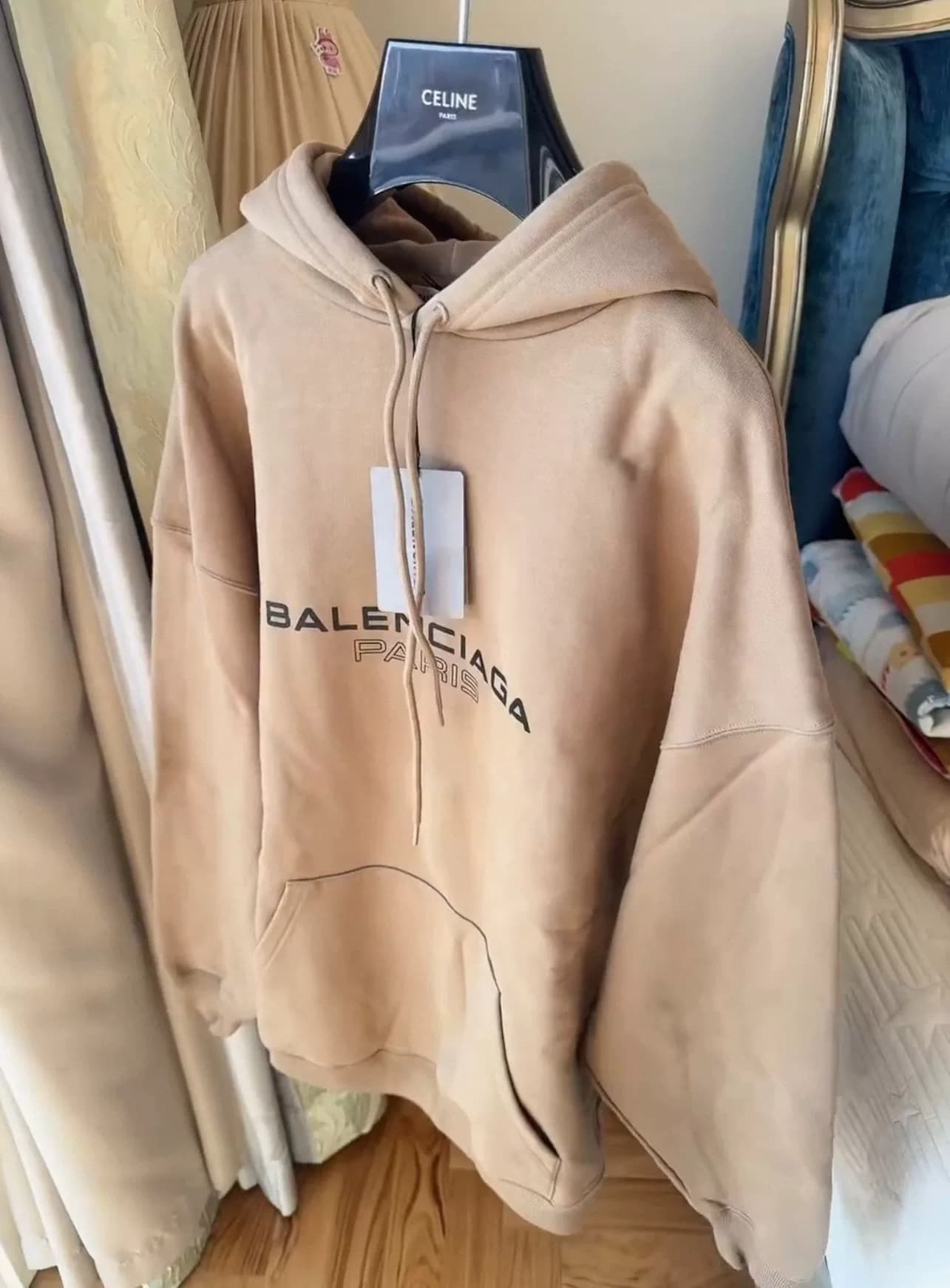 Balenciaga/Свитер с капюшоном цвета хаки от Balenciaga, натуральная кожа, 60 фунтов стерлингов