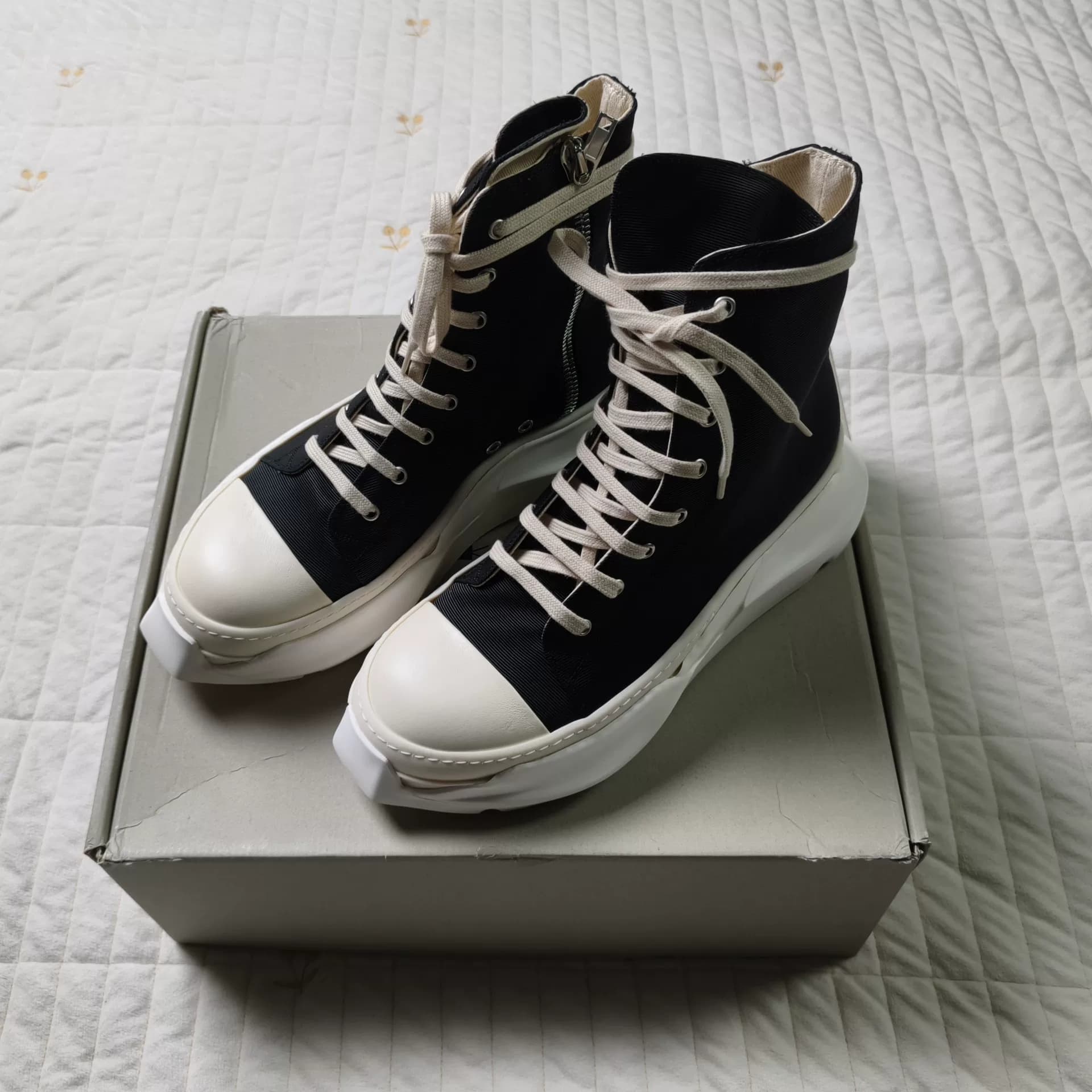 Совершенно новое оригинальное специальное предложение Rick Owens DRKSHDW с высоким верхом