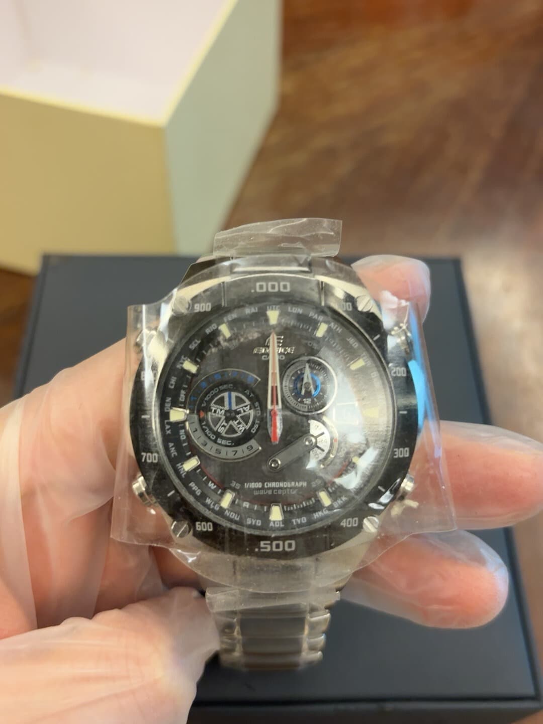 совершенно новый!Часы Casio EDIFICE EQW-M1100DB-1ADR