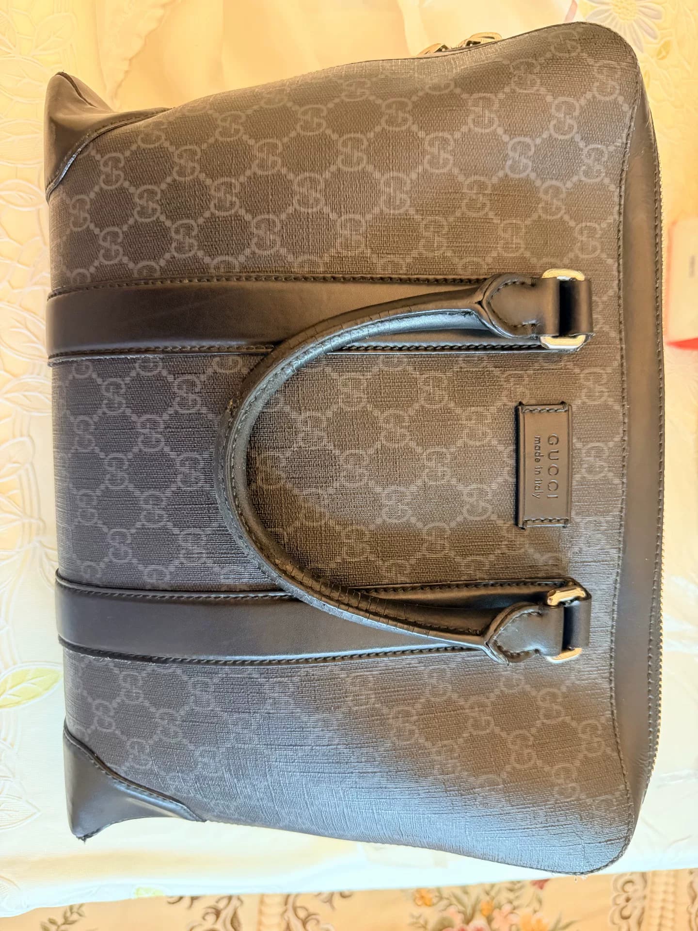 Черный портфель для пресбиопии от Gucci Gucci, 95 единиц новой яркой фурнитуры.Классический узор GG,