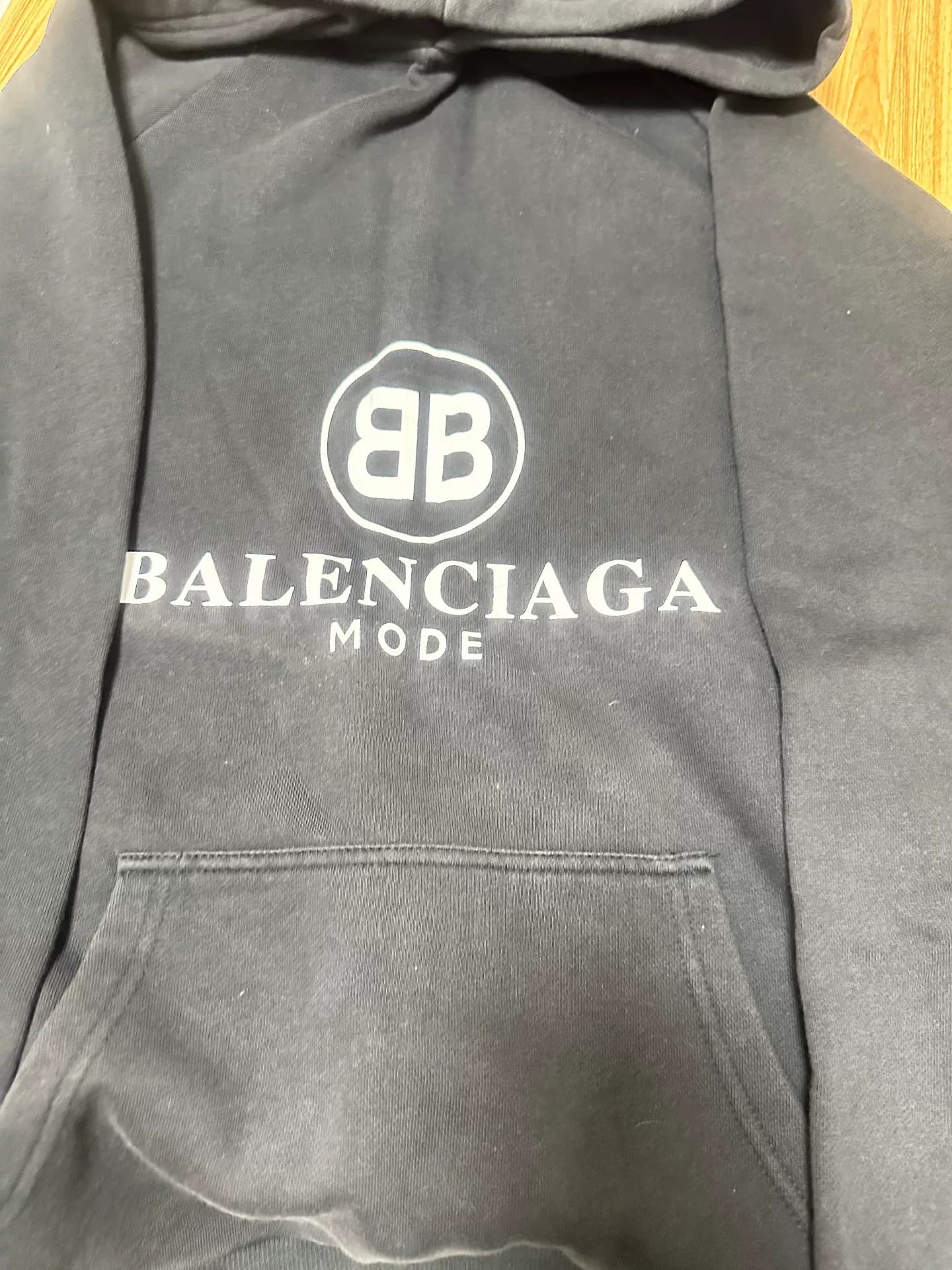 Balenciaga Свитер с капюшоном Balenciaga Double B, черный