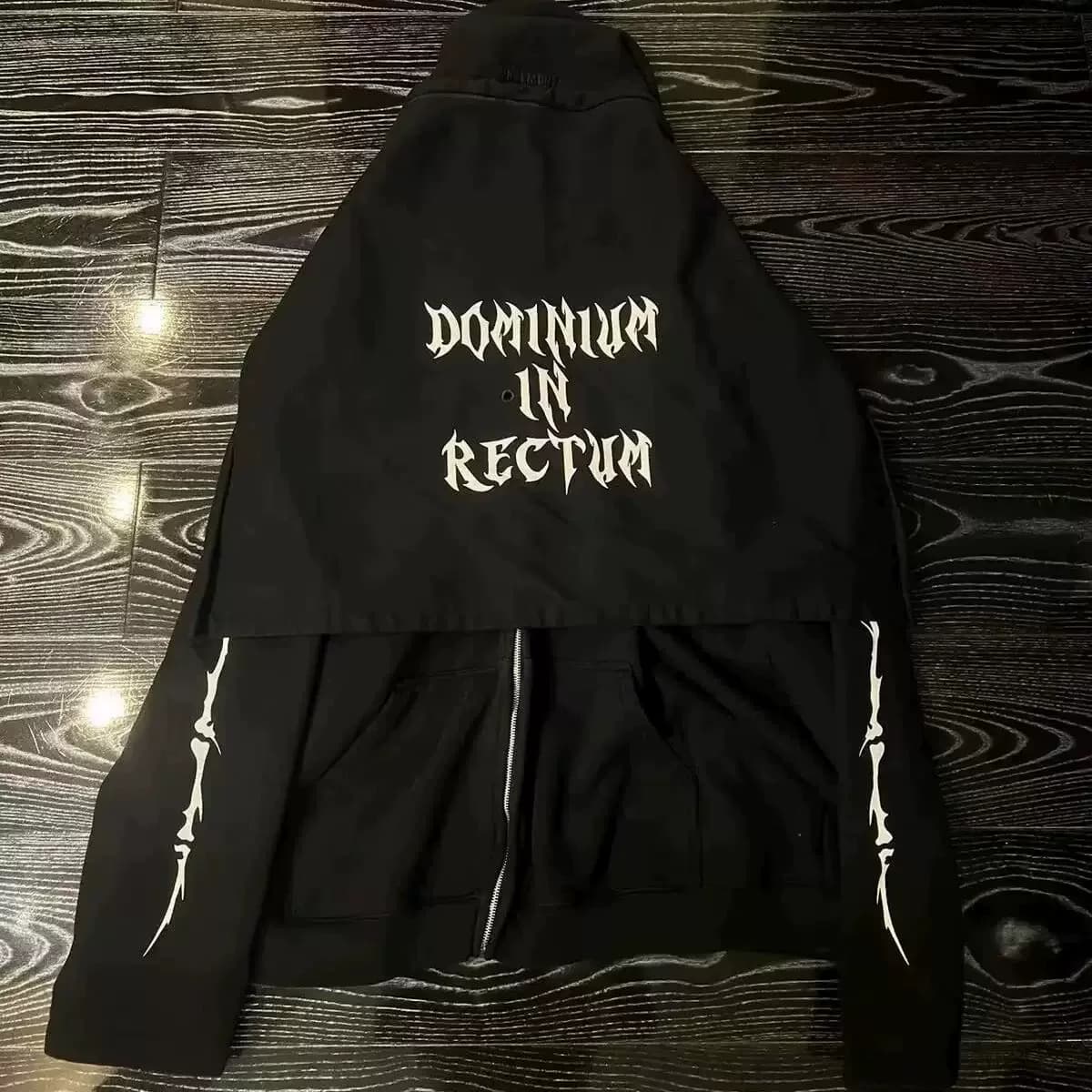 Последние две модели, s и m, по одной) Vetements 19fw Mas