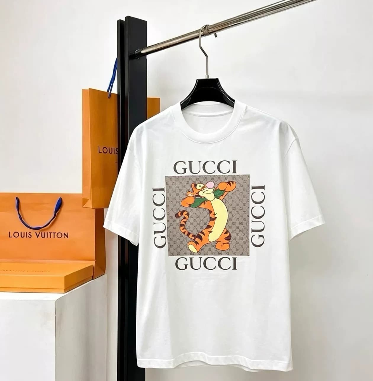 Футболка с короткими рукавами GUCCI Gucci с мультяшным тигром