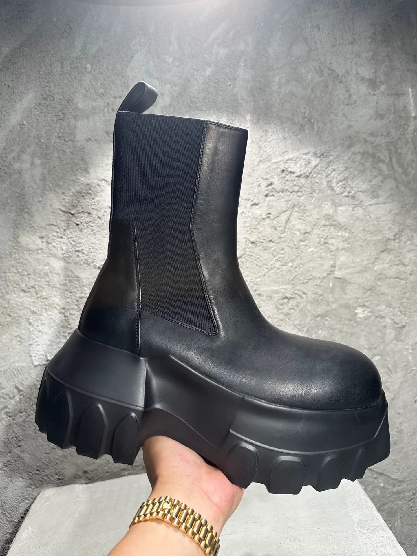 RICK OWENS2024SS - это новое поколение коротких ботинок на резинке на осьминожьей подошве (обувь