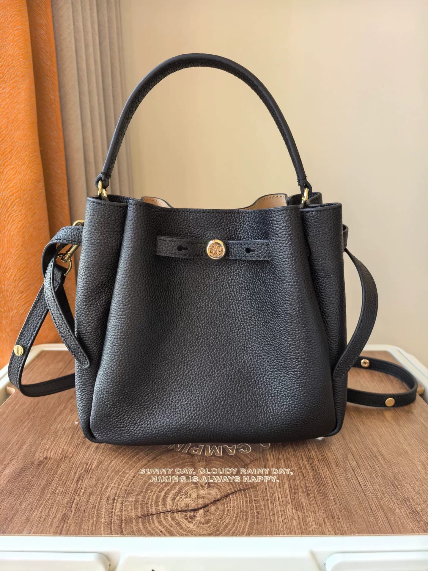 Сумка-ведро Tory Burch от Tory Burch romy |