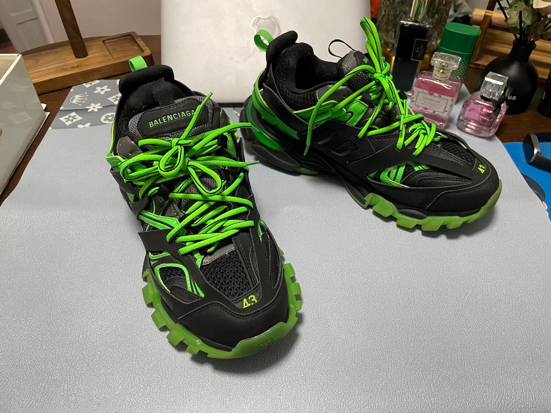 Кроссовки Balenciaga черно-зеленые, мужские туфли daddy shoes 43 размера, можно носить с 42 по 43,
