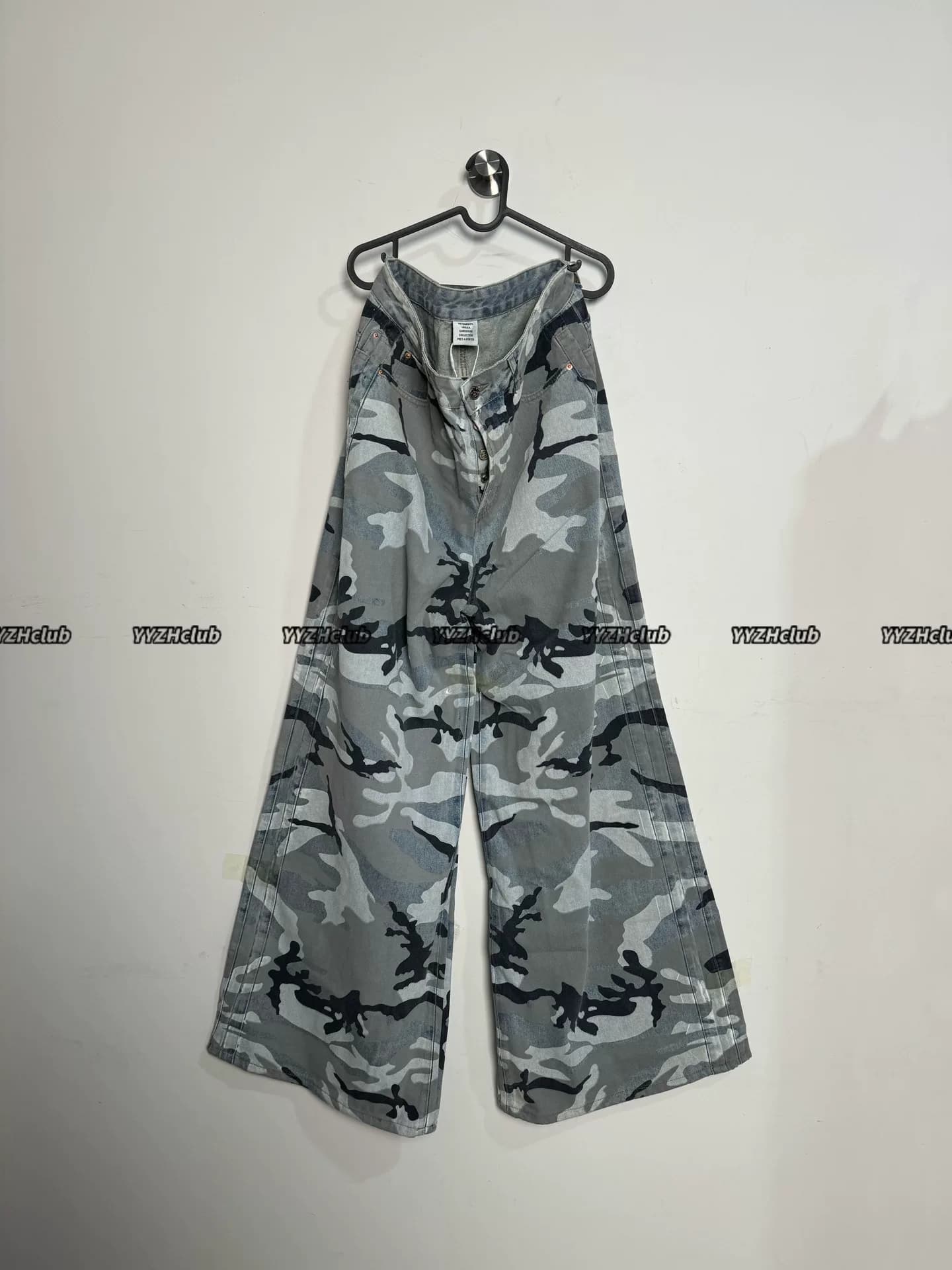 профиль vetements AW22 большой формы