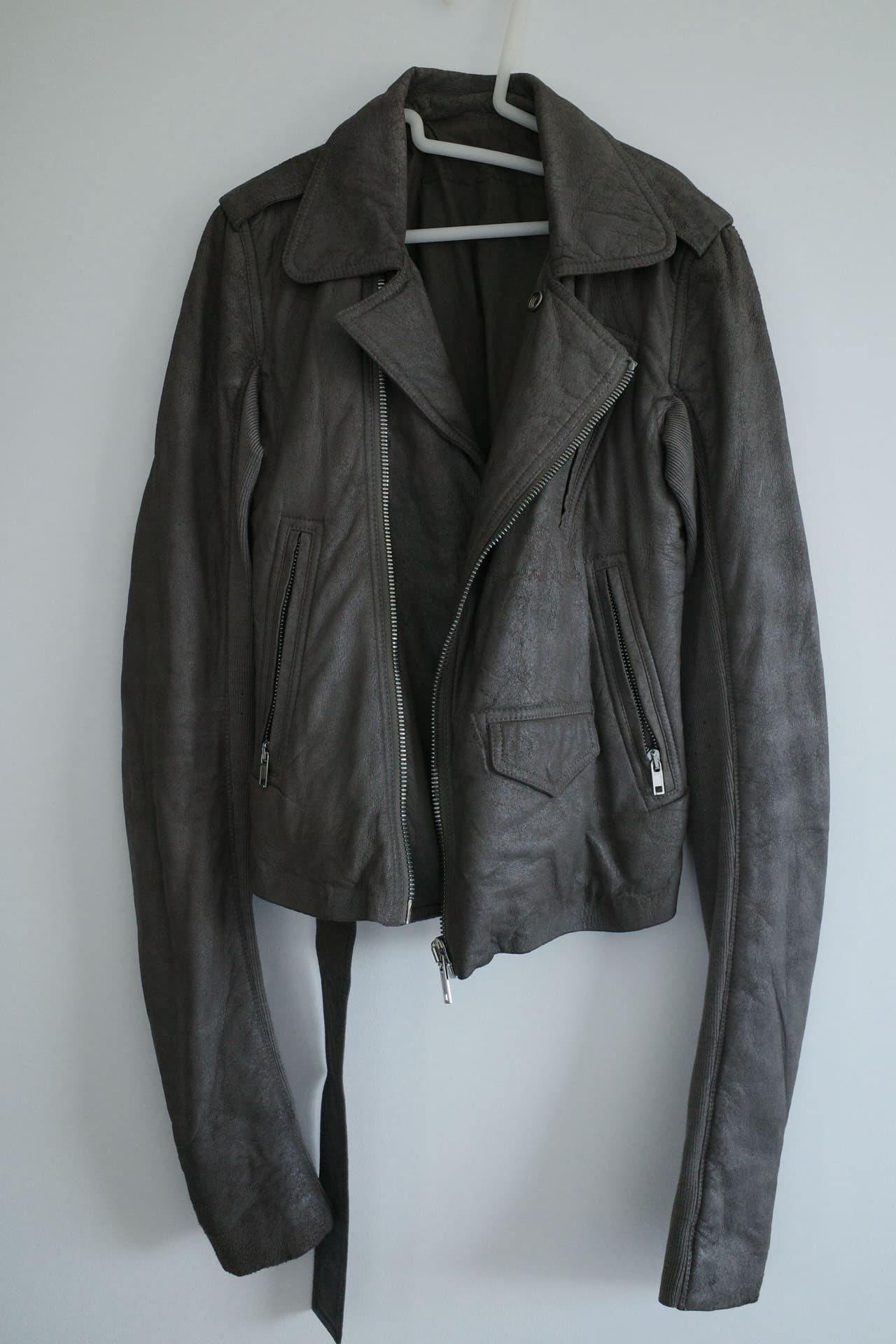 классическая байкерская кожаная куртка Rick Owens из обожженной овчины
