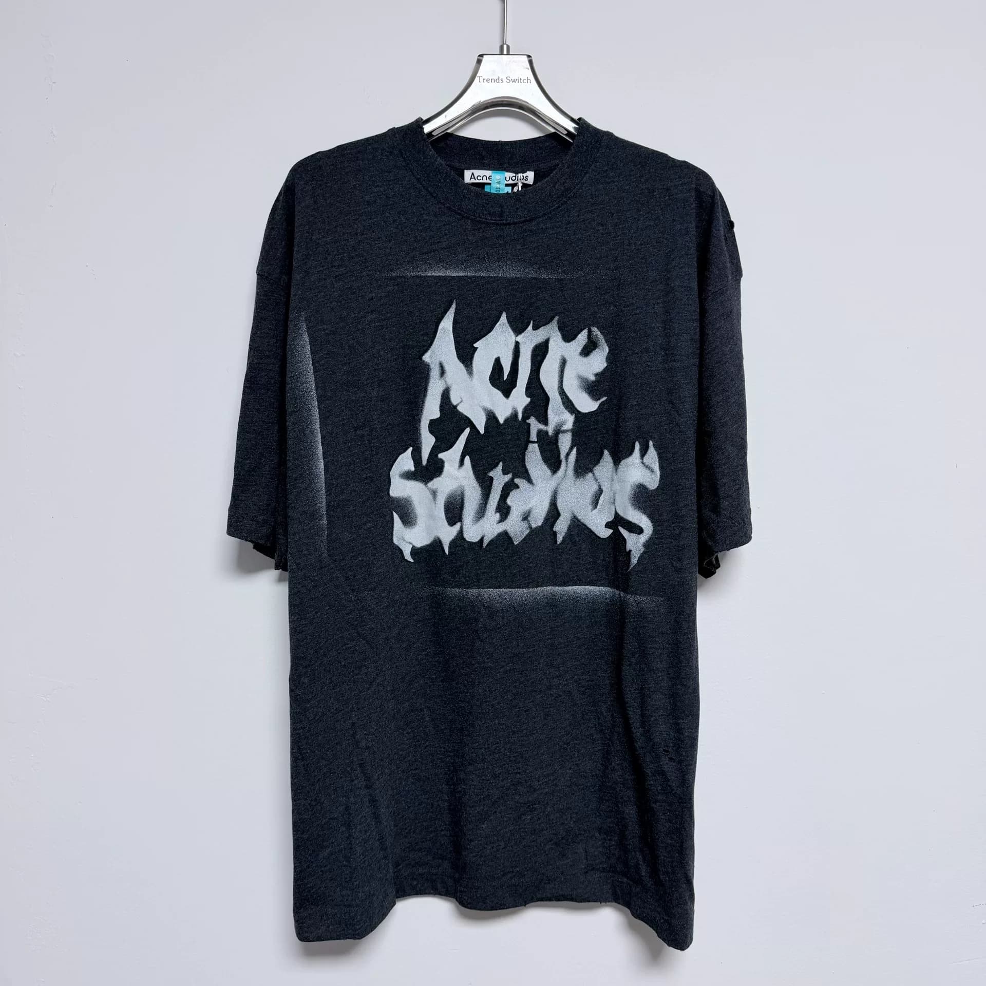 Acne Studios 26SS Черный с логотипом Destruction Graffiti с коротким рукавом