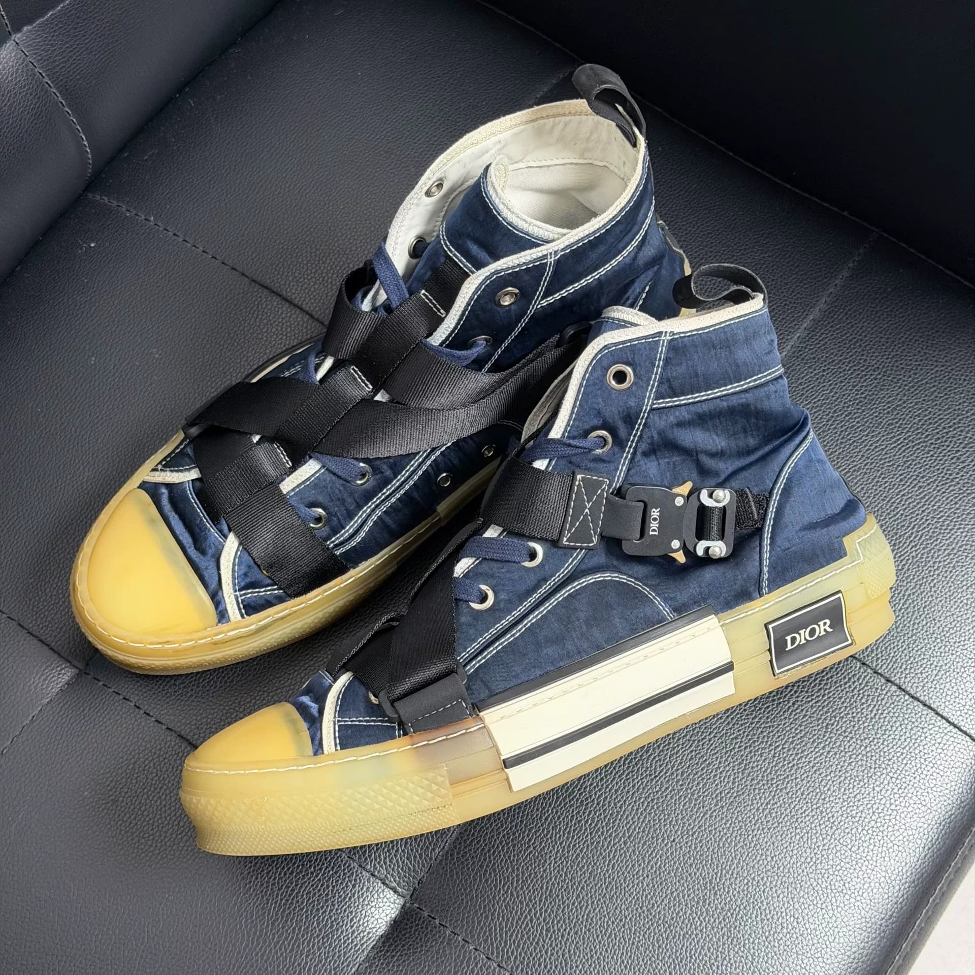 Кроссовки DIOR Dior X ALYX joint из джинсовой ткани с функциональной пряжкой B23