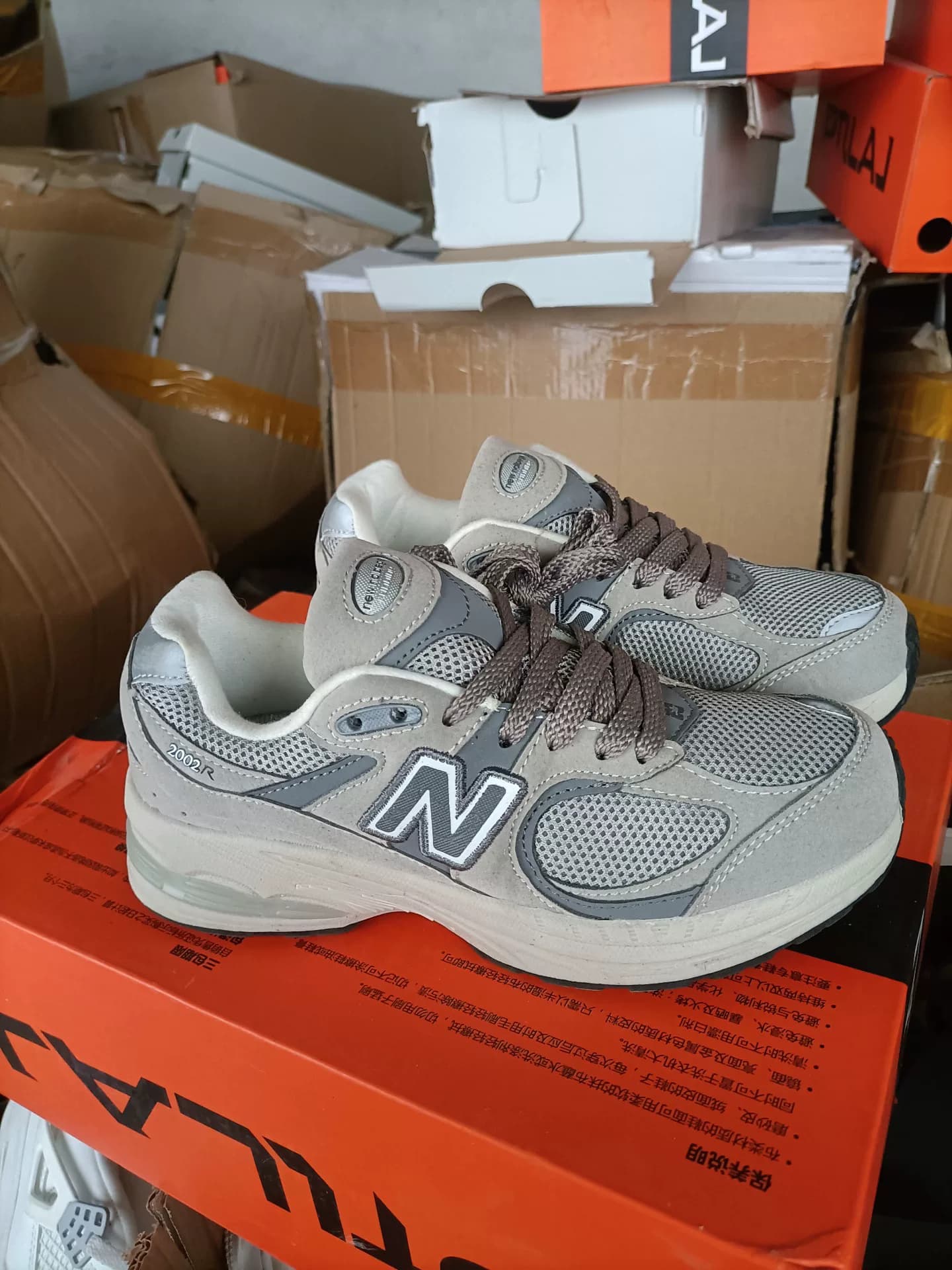 Повседневная женская обувь N-образной формы, размер 36, абсолютно новая и не ношеная, одна пара в наличии, оригинала нет