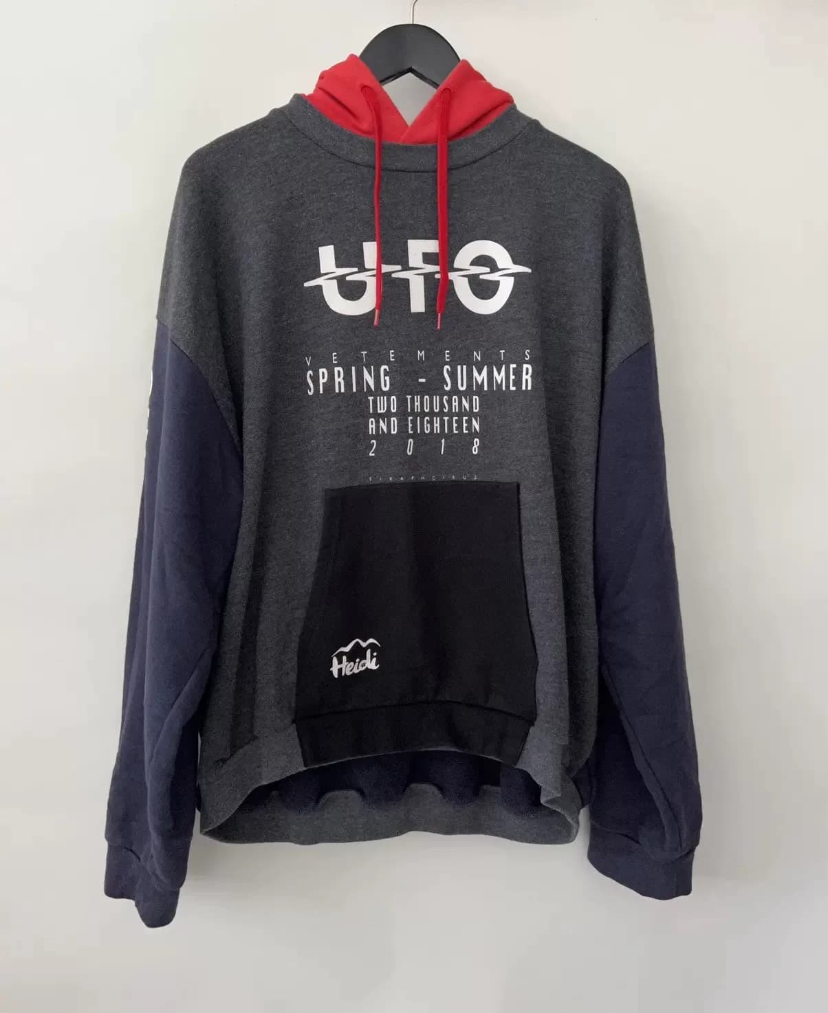 Vetements SS18 UFO реверсивный
