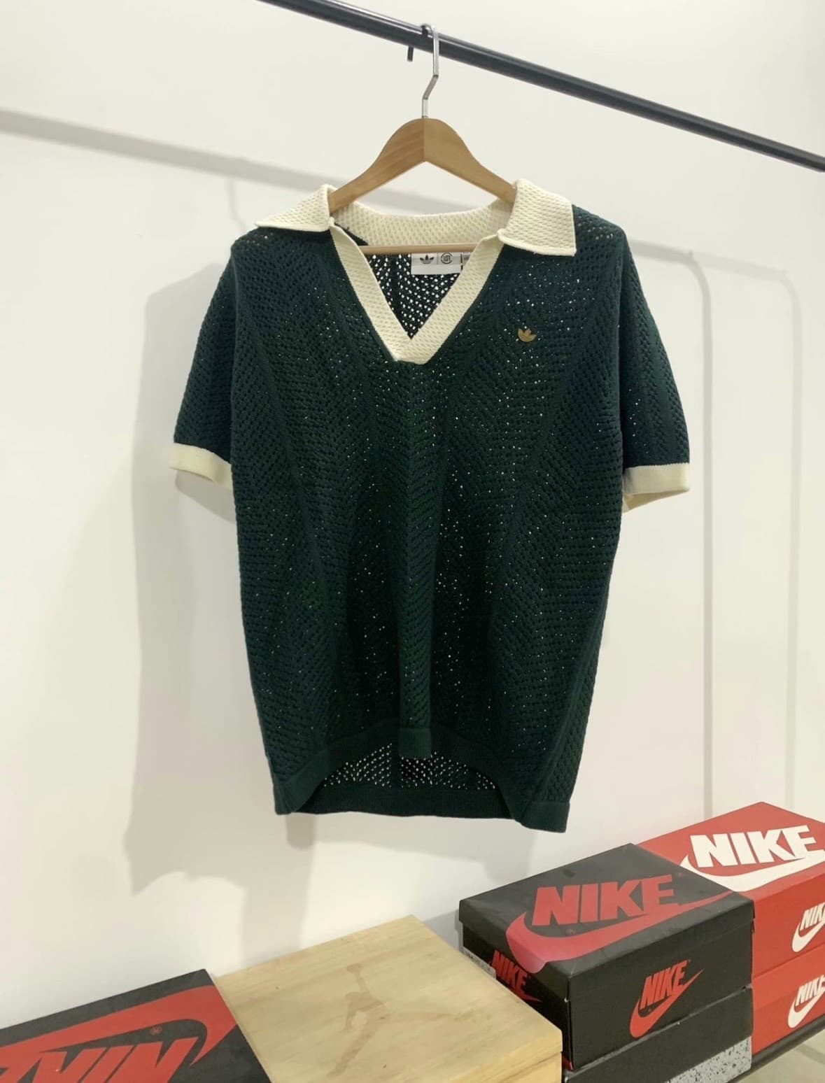 Короткий рукав для тенниса Edison chen️️ad и кобрендинговый костюм CLOT SS25