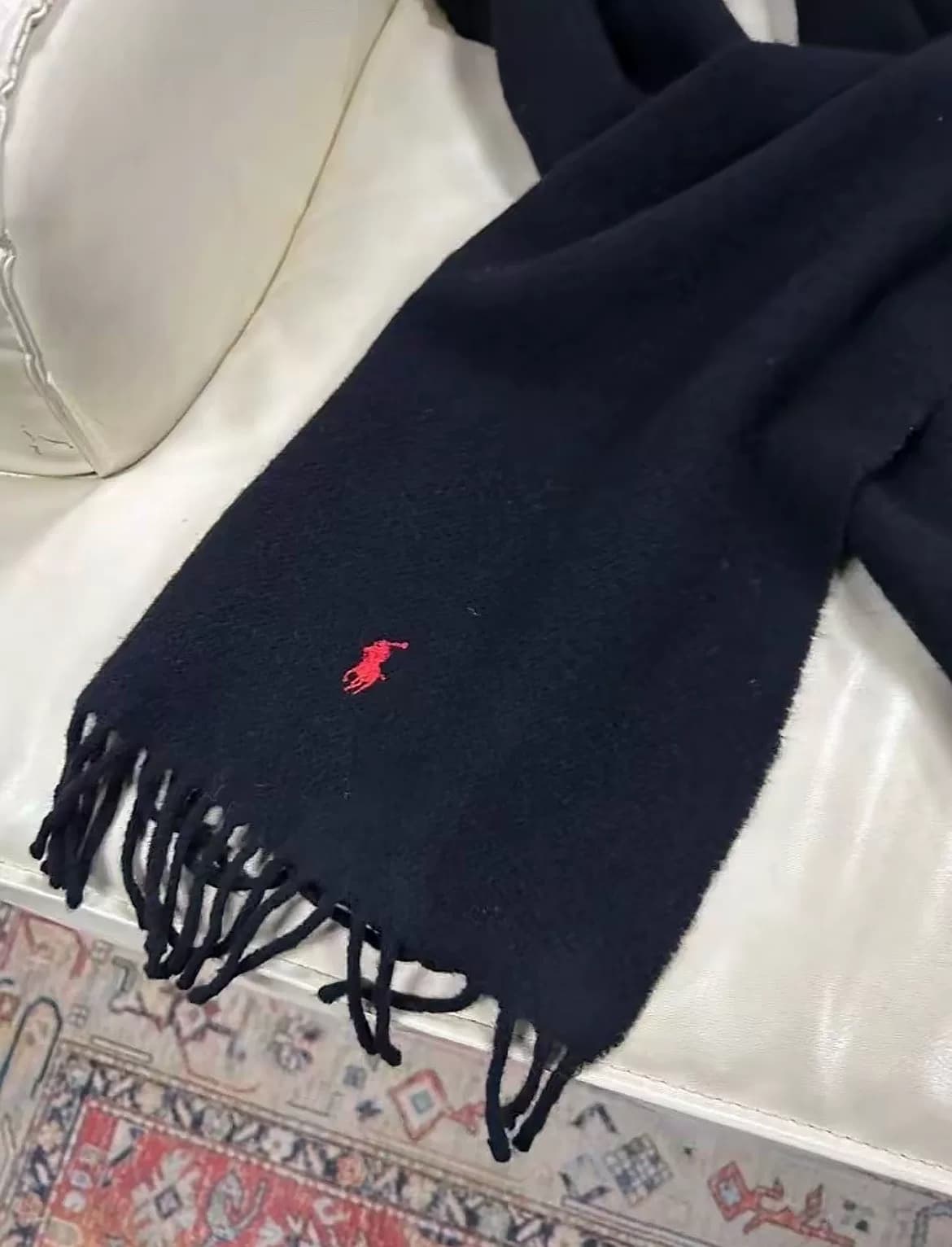 Почти новый черный шарф Polo Ralph Lauren, классический в стиле пони