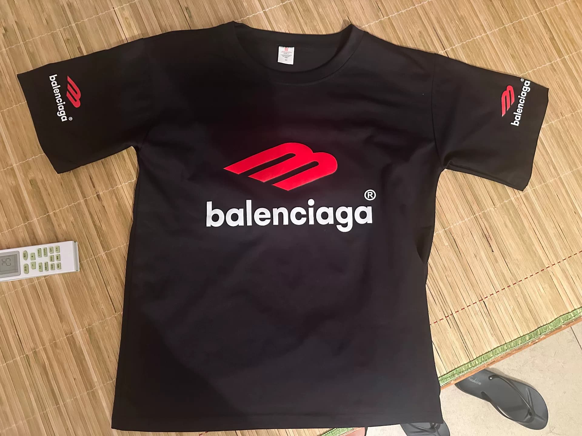 Футболка с короткими рукавами и принтом Balenciaga от Balenciaga