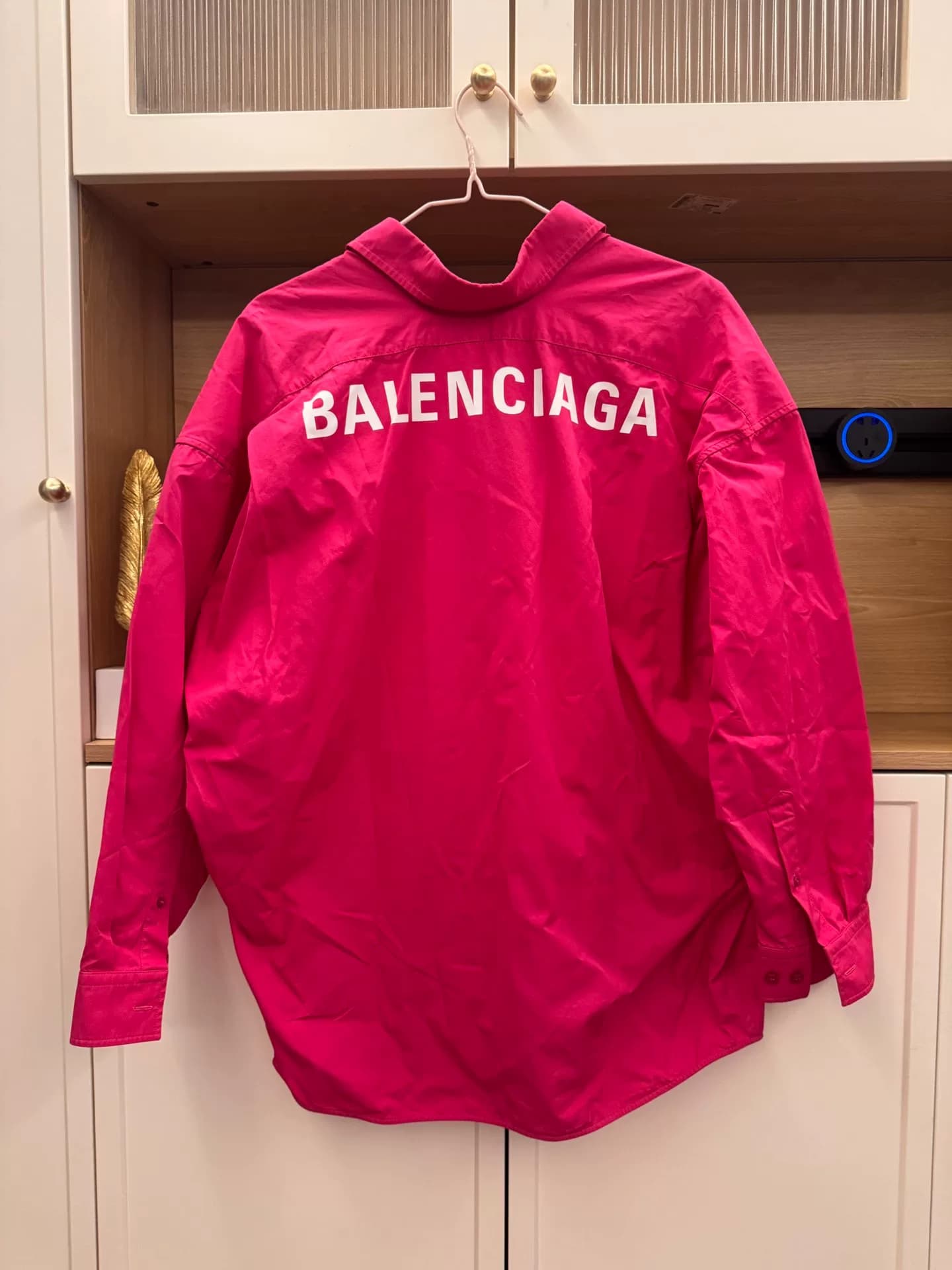 Рубашка с пудрой от Balenciaga Dragon Fruit