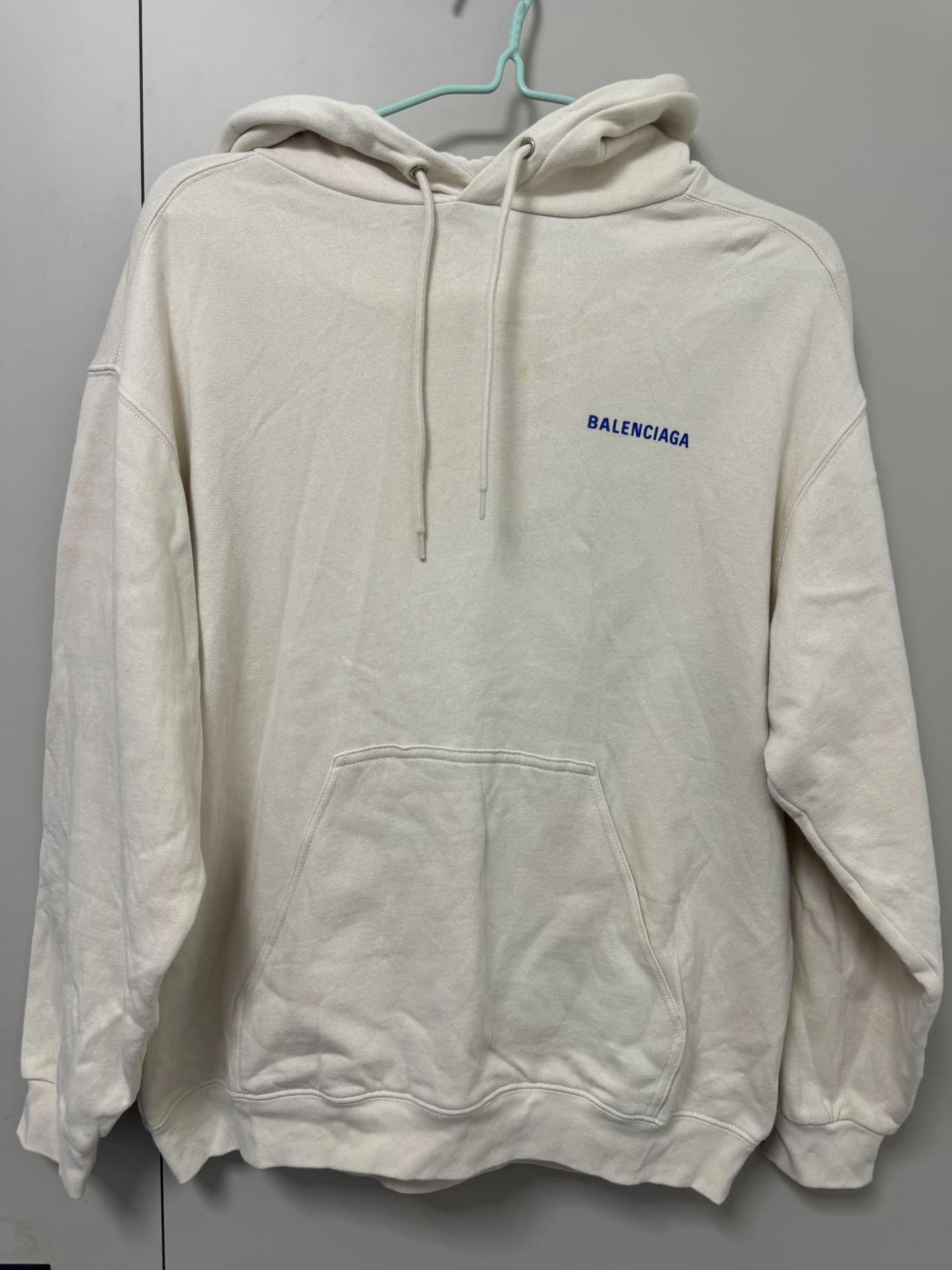 свитер Balenciaga, размер S, темно-белый, из натуральной кожи~