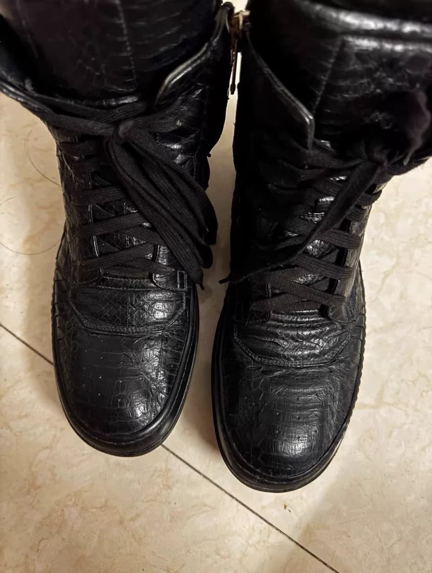 Высокие сапоги RO Rick owens черного цвета со змеиным узором, размер 41