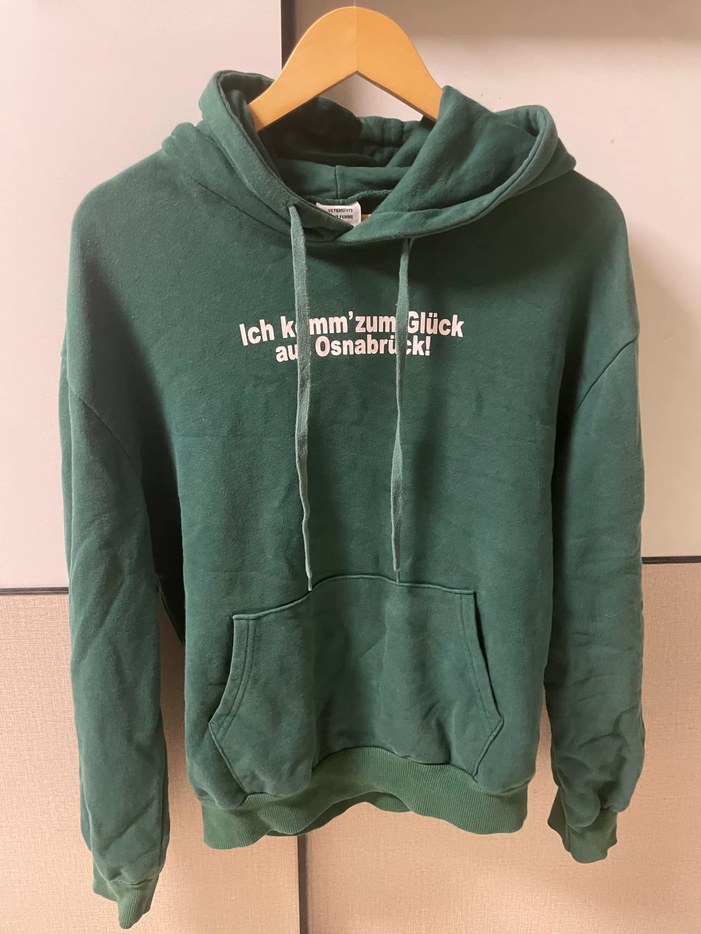 Толстовка с немецким слоганом Vetements 18ss