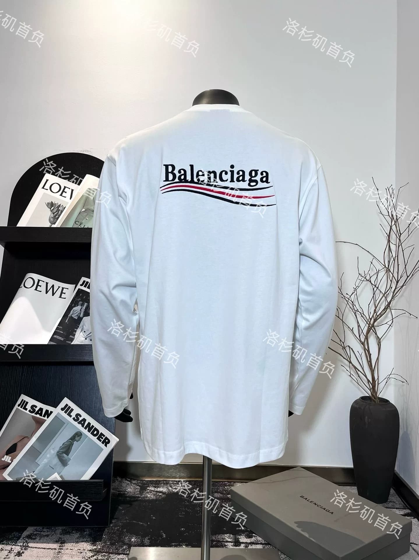 BALENCIAGA Balenciaga Classic Cola Wave с вышитым буквенным ЛОГОТИПОМ на длинном рукаве