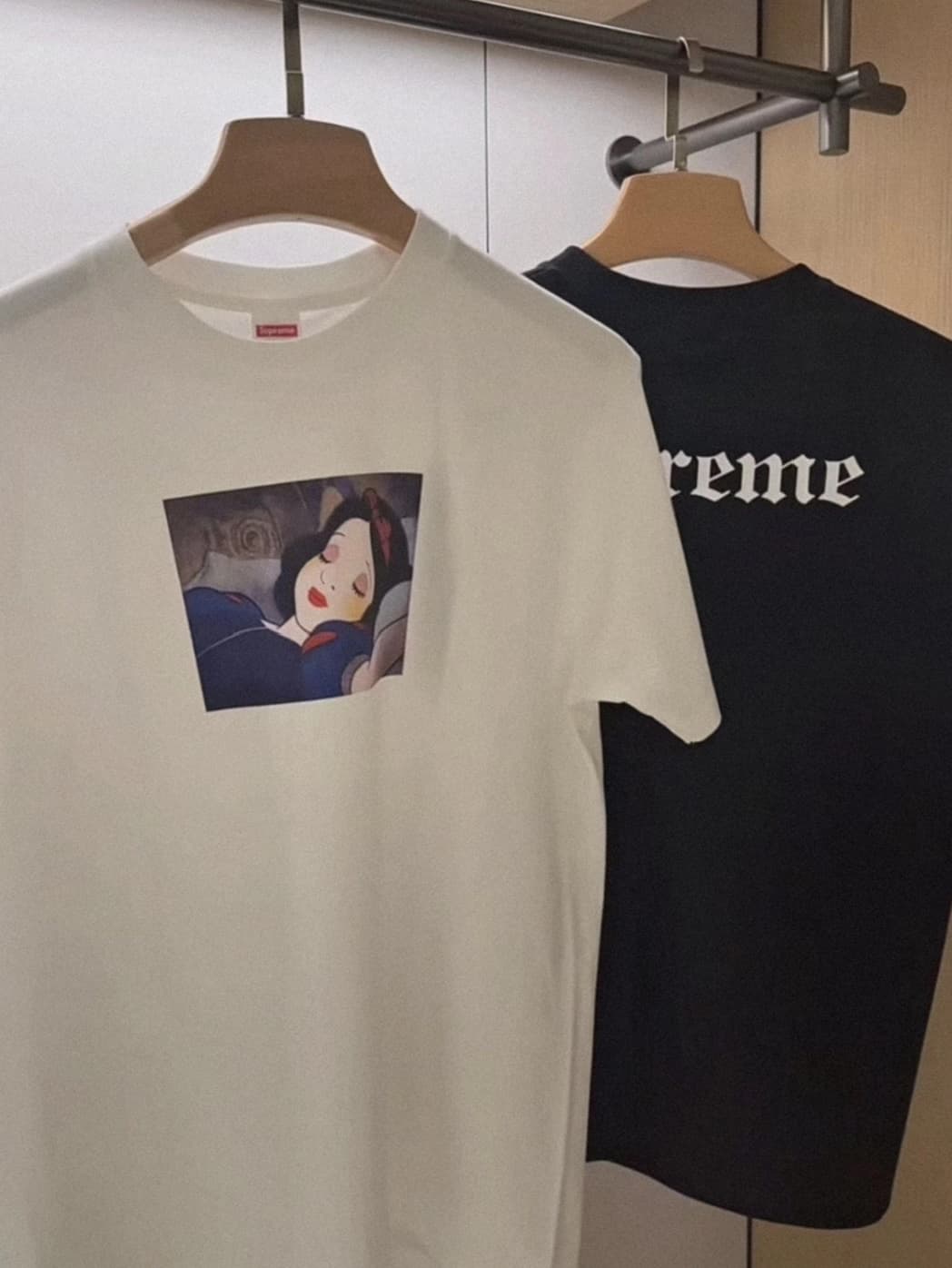 Коллекция Supreme FW24 Snow White