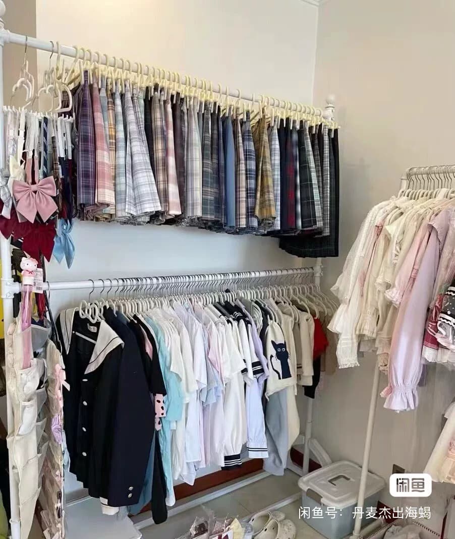 8 комплектов летних платьев будут доставлены по почте!Наденьте личную сумку lucky bag от блогера, и если вы ее упустите, то станете настоящей звездо…