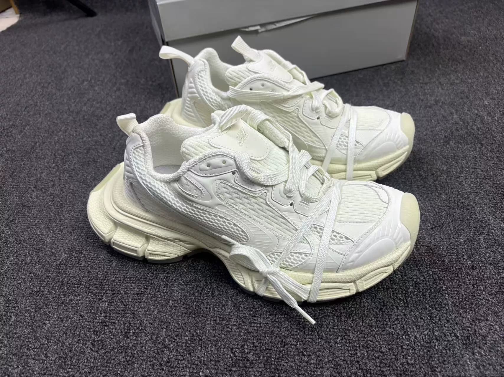 Balenciaga Balenciaga 3XL светящиеся белые туфли для папы