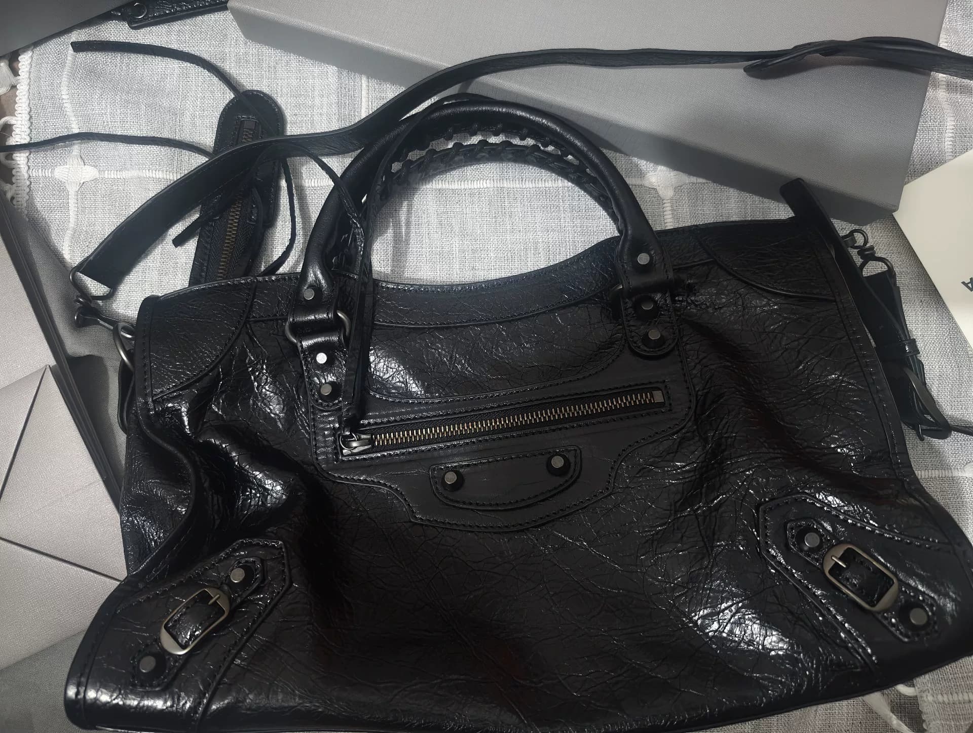 Мотоциклетная сумка Balenciaga Balenciaga Le City черного цвета