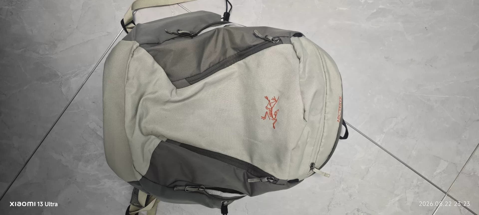 Рюкзак Archaeopteryx Mantis 26L, серо-зеленый, объем 26 л, прозрачная задняя панель