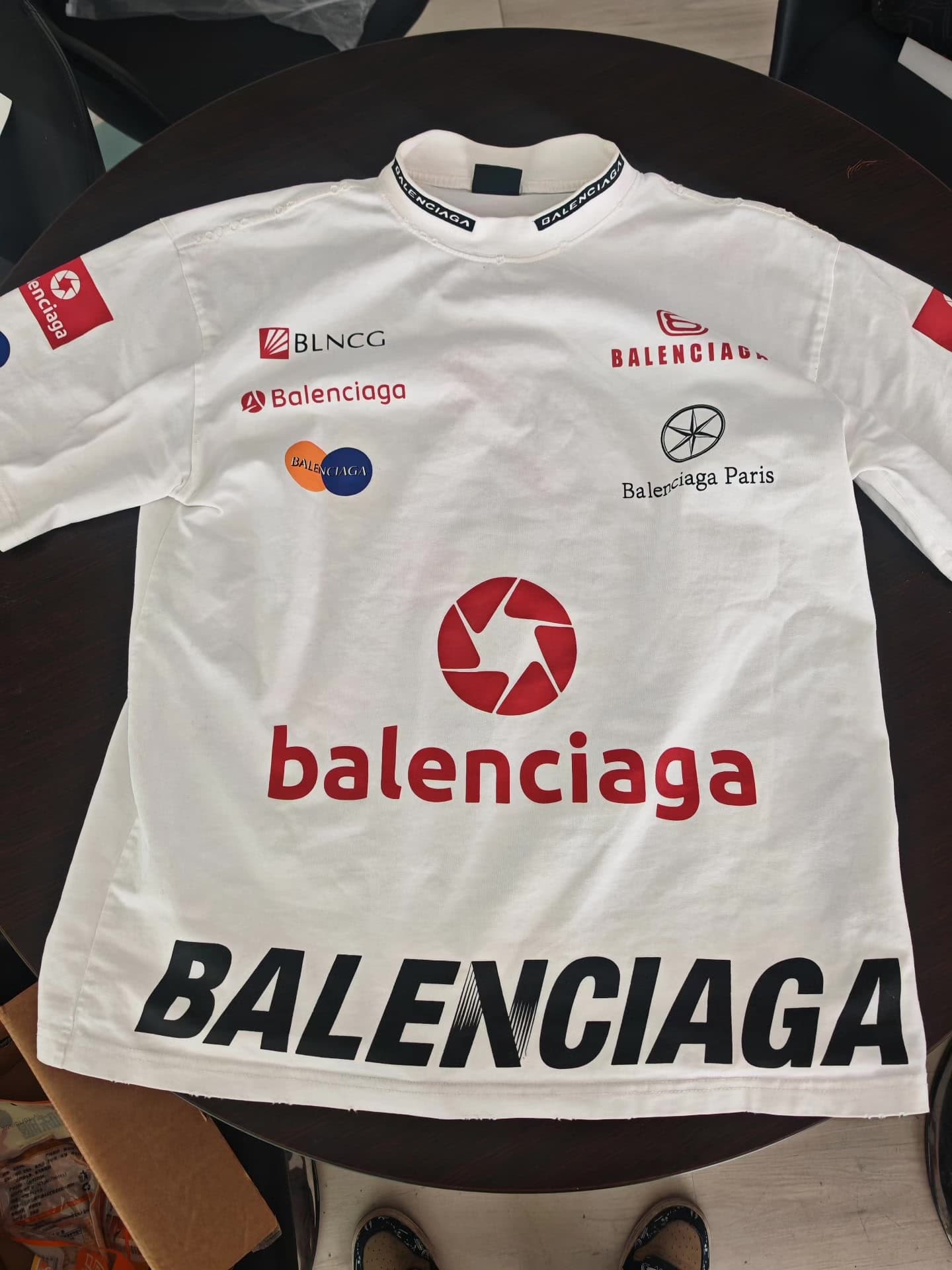 Из коллекции Balenciaga Balenciaga Top League белый с принтом l