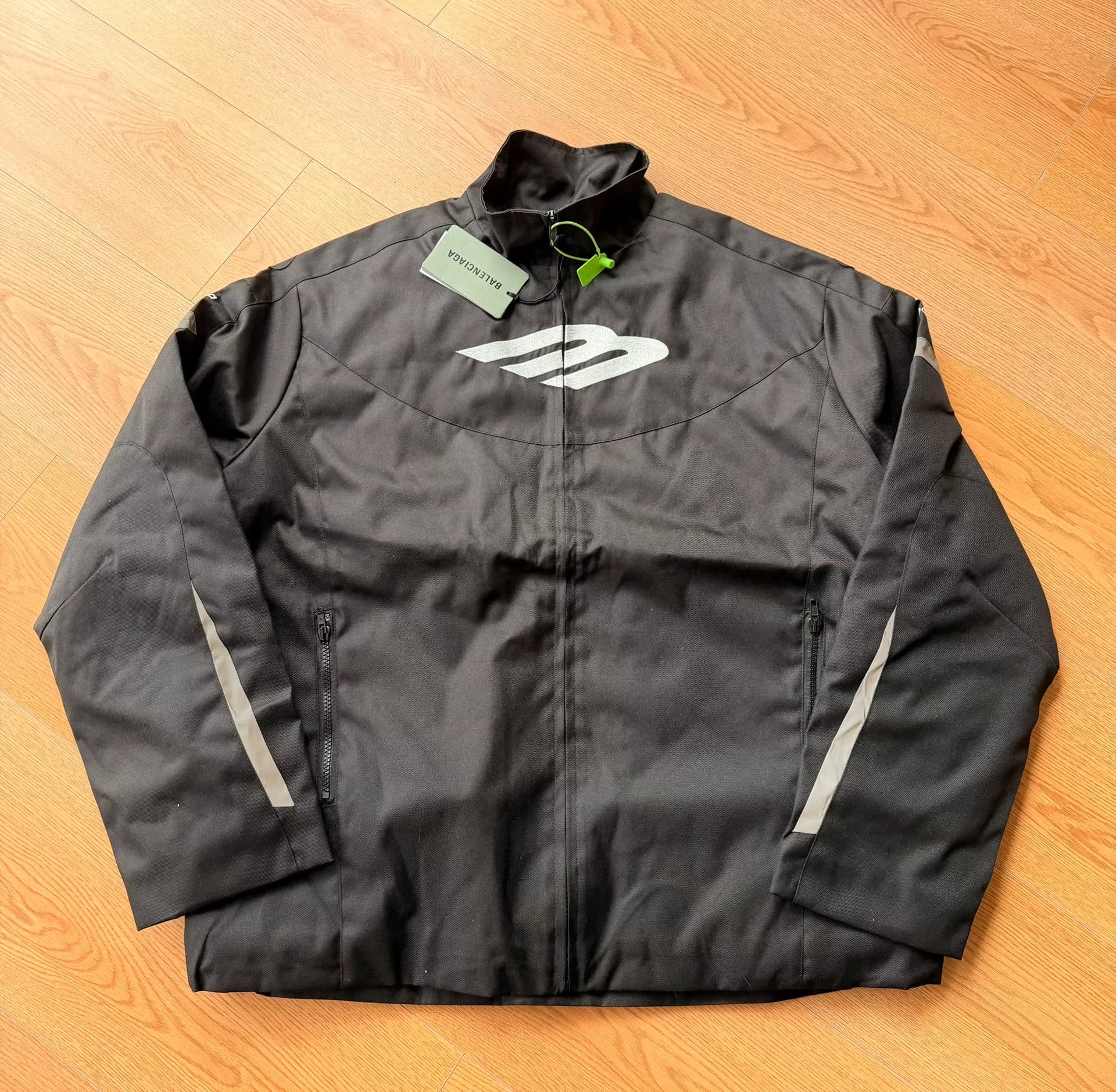 Лыжная одежда Balenciaga Balenciaga BLCG 24