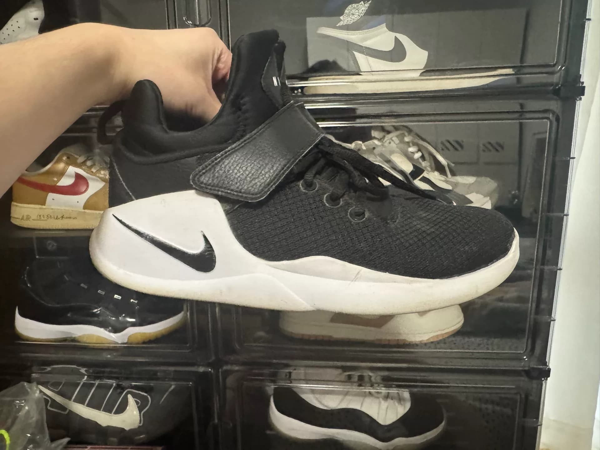 Баскетбольные кроссовки Nike Nike kwazi Back to the future Спортивная обувь Размер 41 Ткань