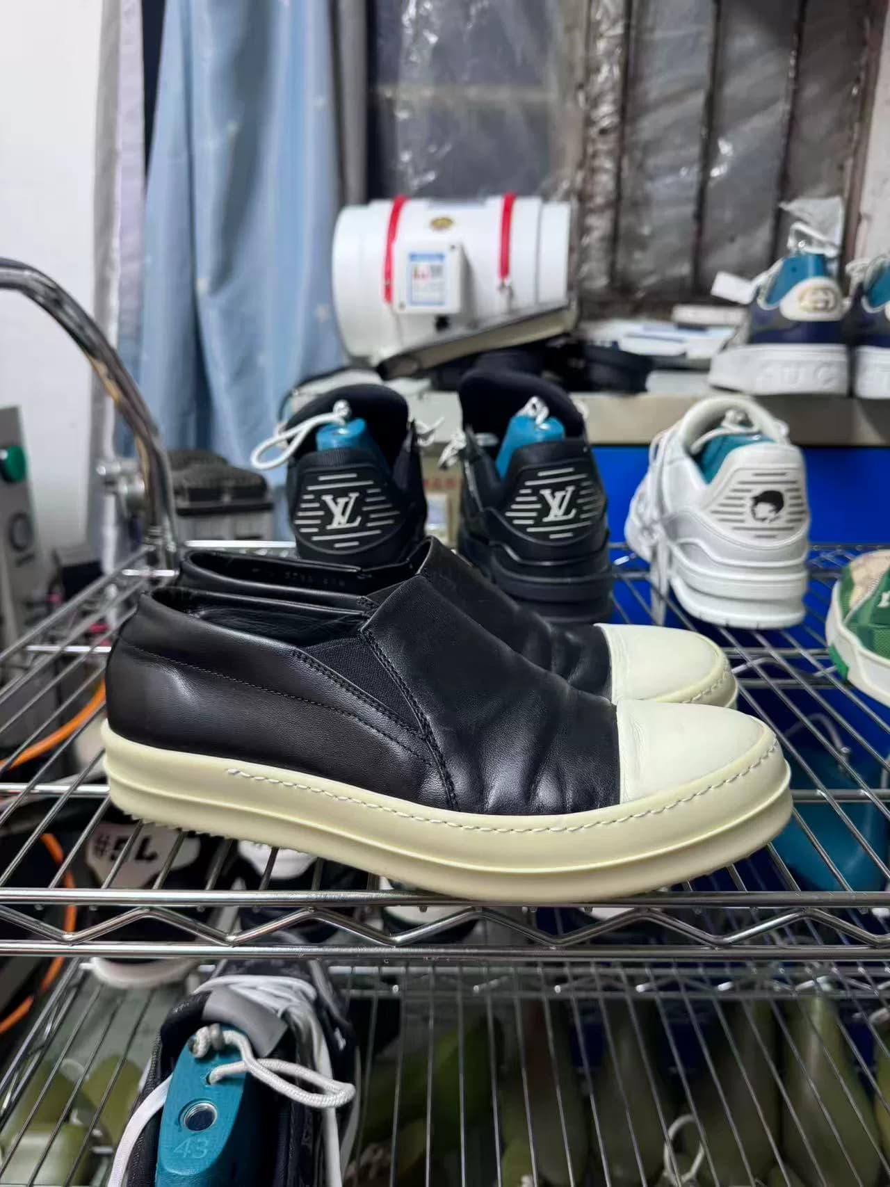 Педаль из воловьей кожи Rick Owens ro main line черно-белая 40.5