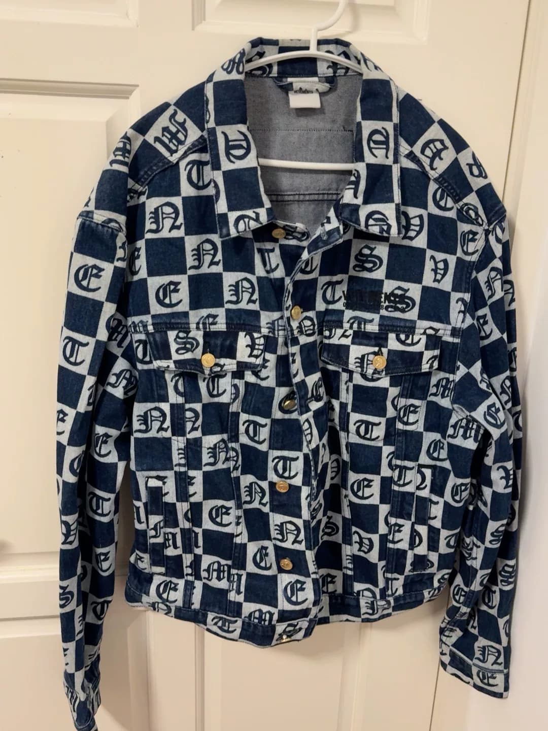 Джинсовая куртка VETEMENTS в клетку, размер XL (180/98 A),