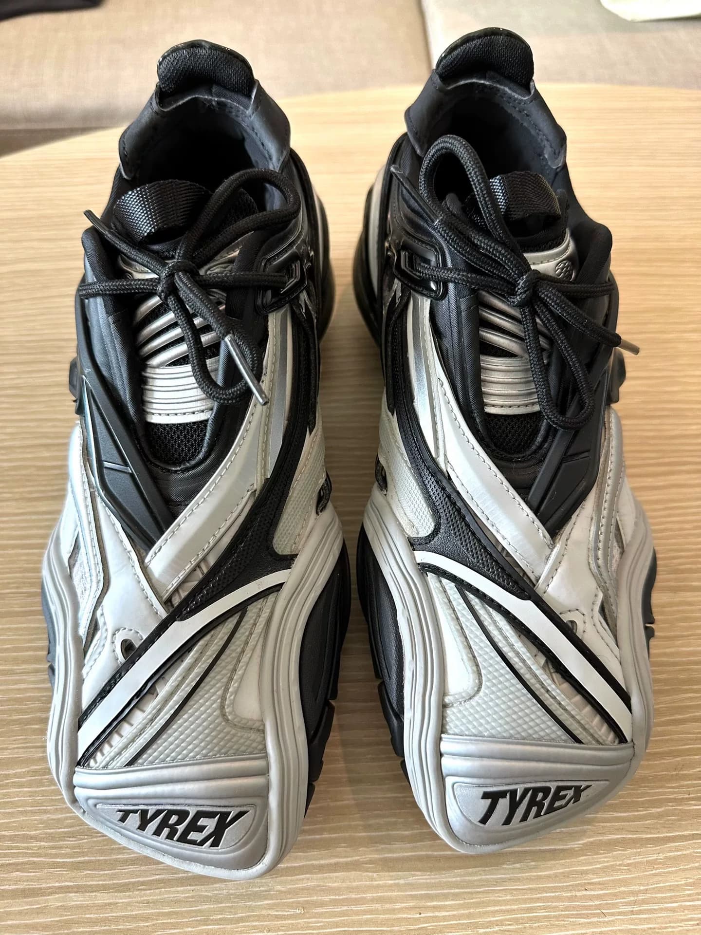Черно-серые женские кроссовки Balenciaga Tyrex 38 размера