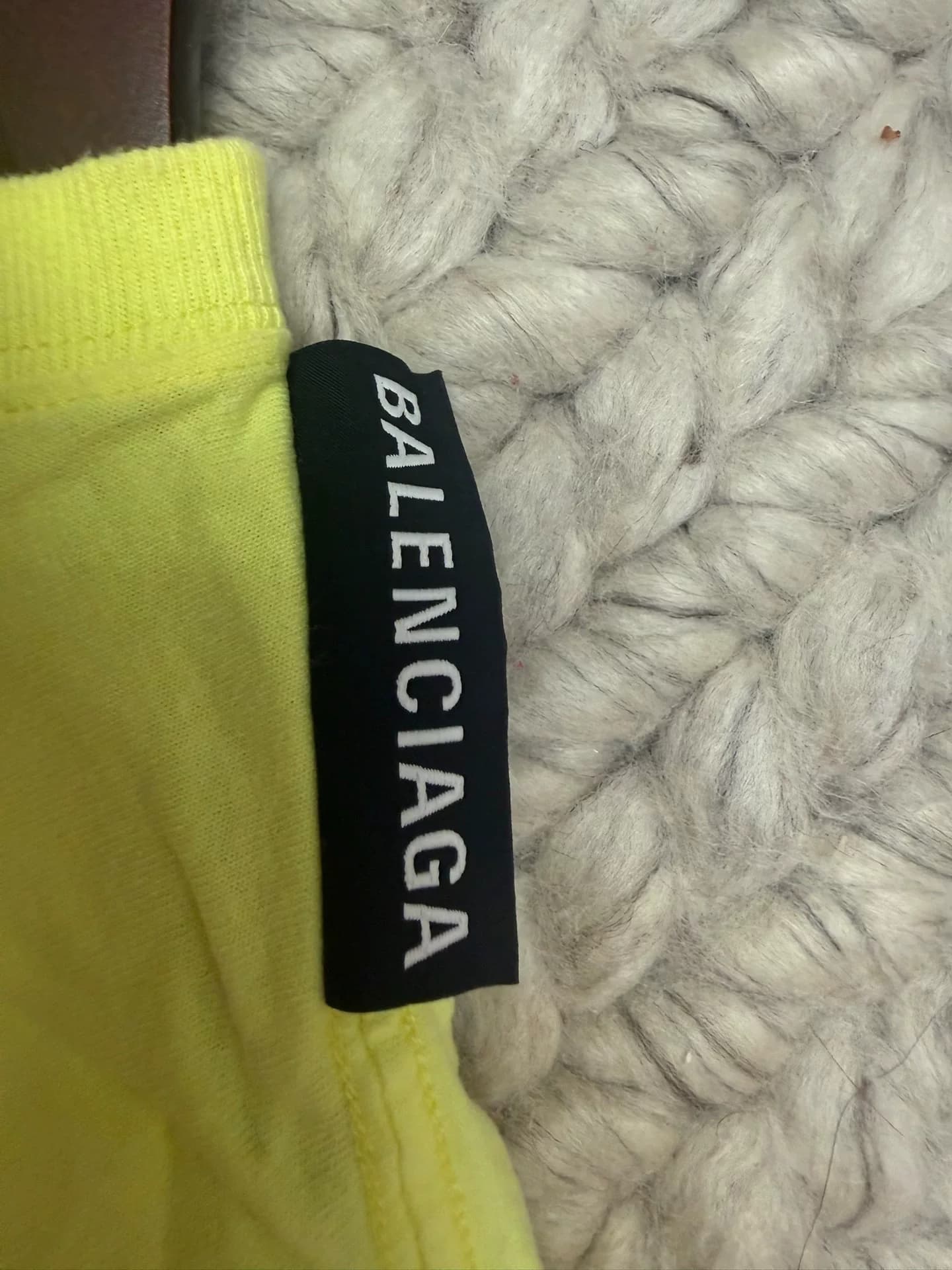 Желтая футболка Balenciaga Balenciaga с короткими рукавами