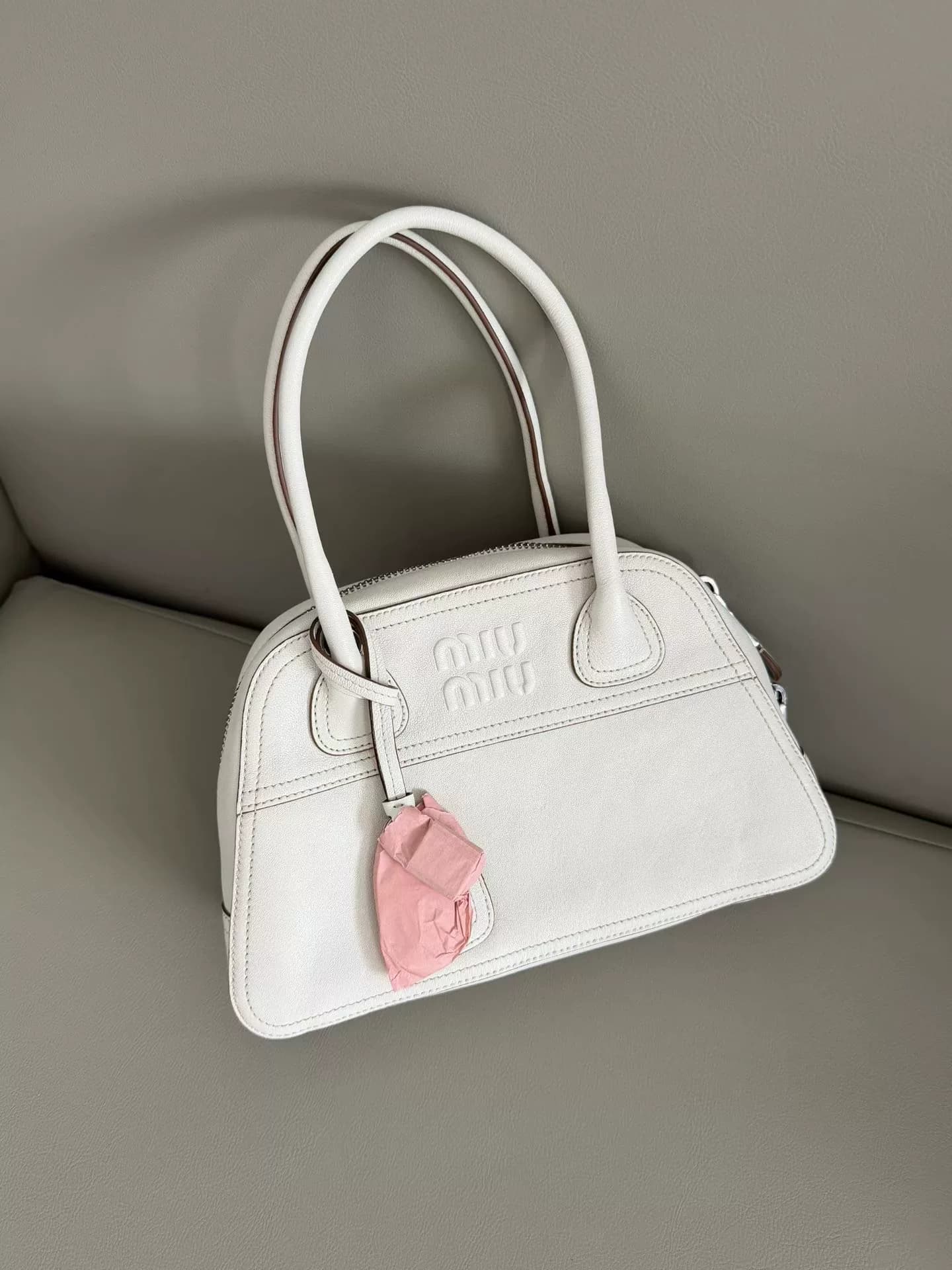 "Spot" Miu Miu/Miaomiao 26 весна/лето Яркий белый