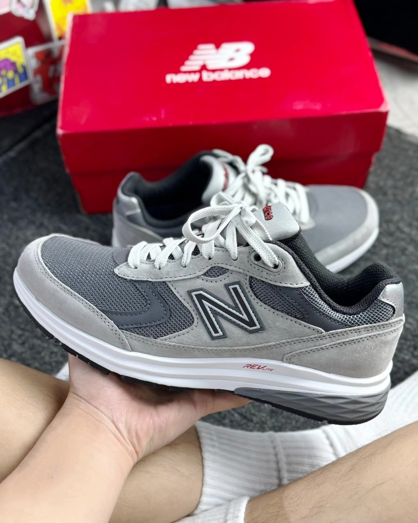 #распродажа newbalance NB880!Классический серый цвет